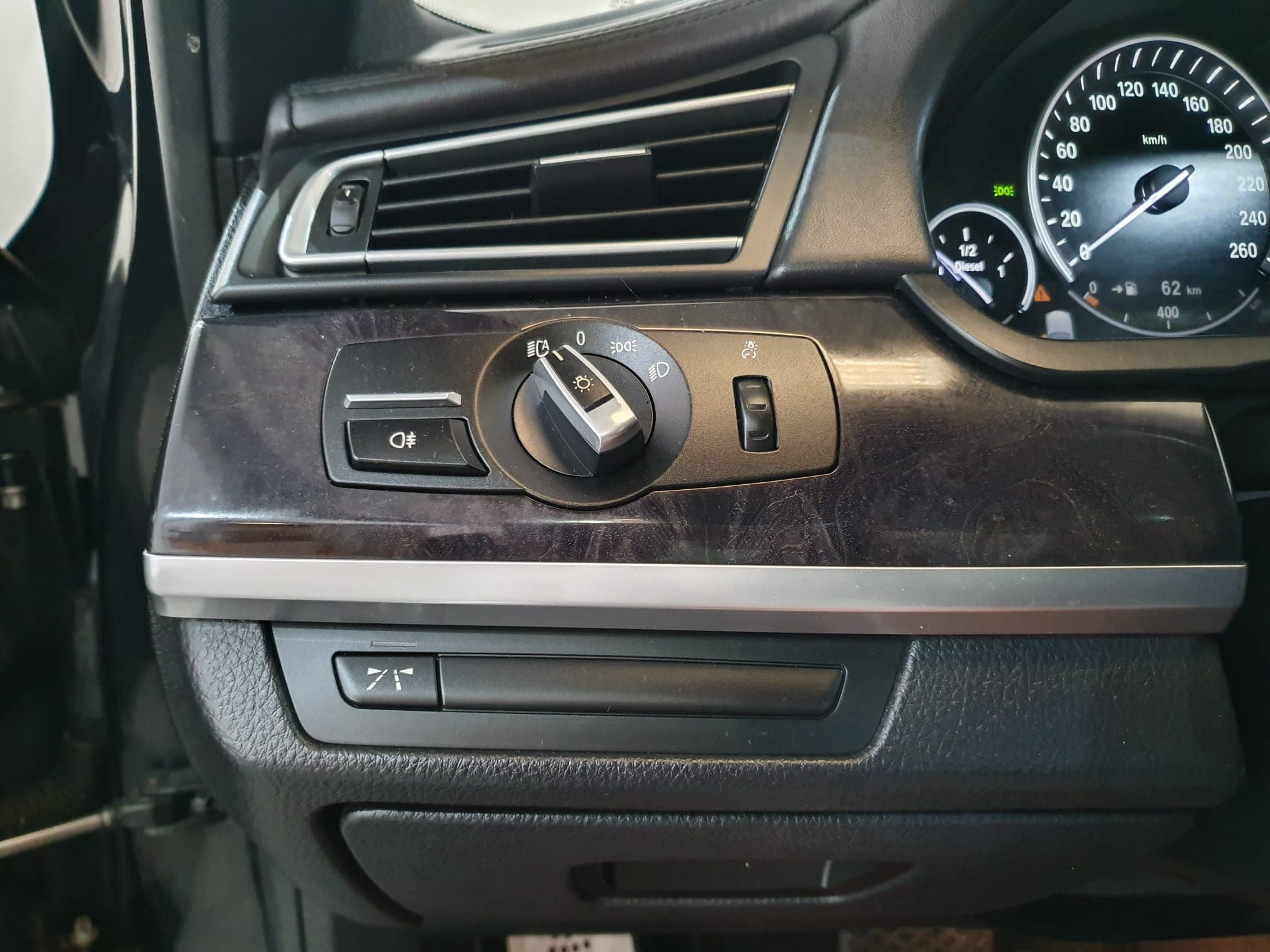 BMW 740D · Ano 2010 — image 23