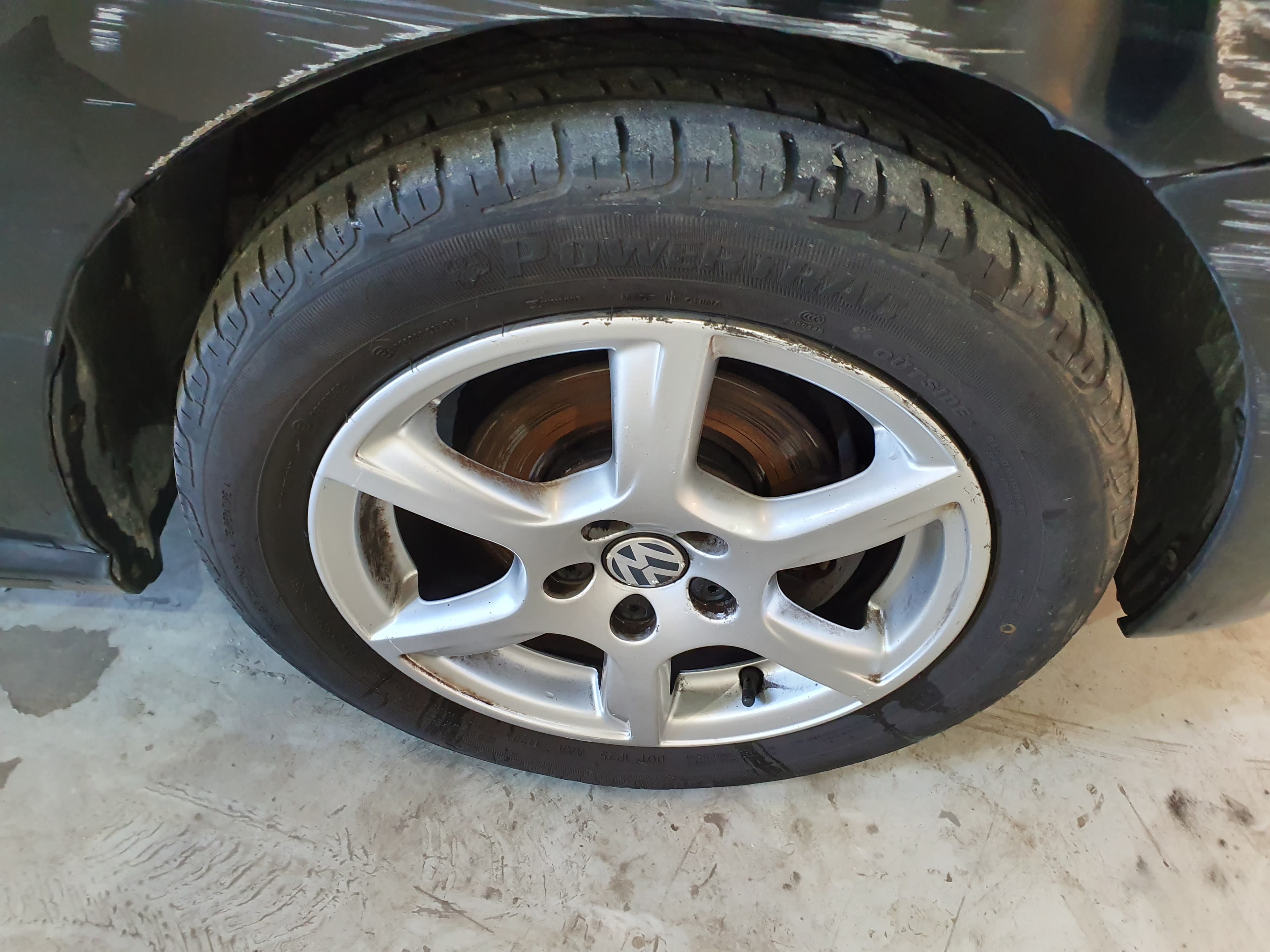 Volkswagen Polo 1.2 TDI · Ano 2012 — image 17
