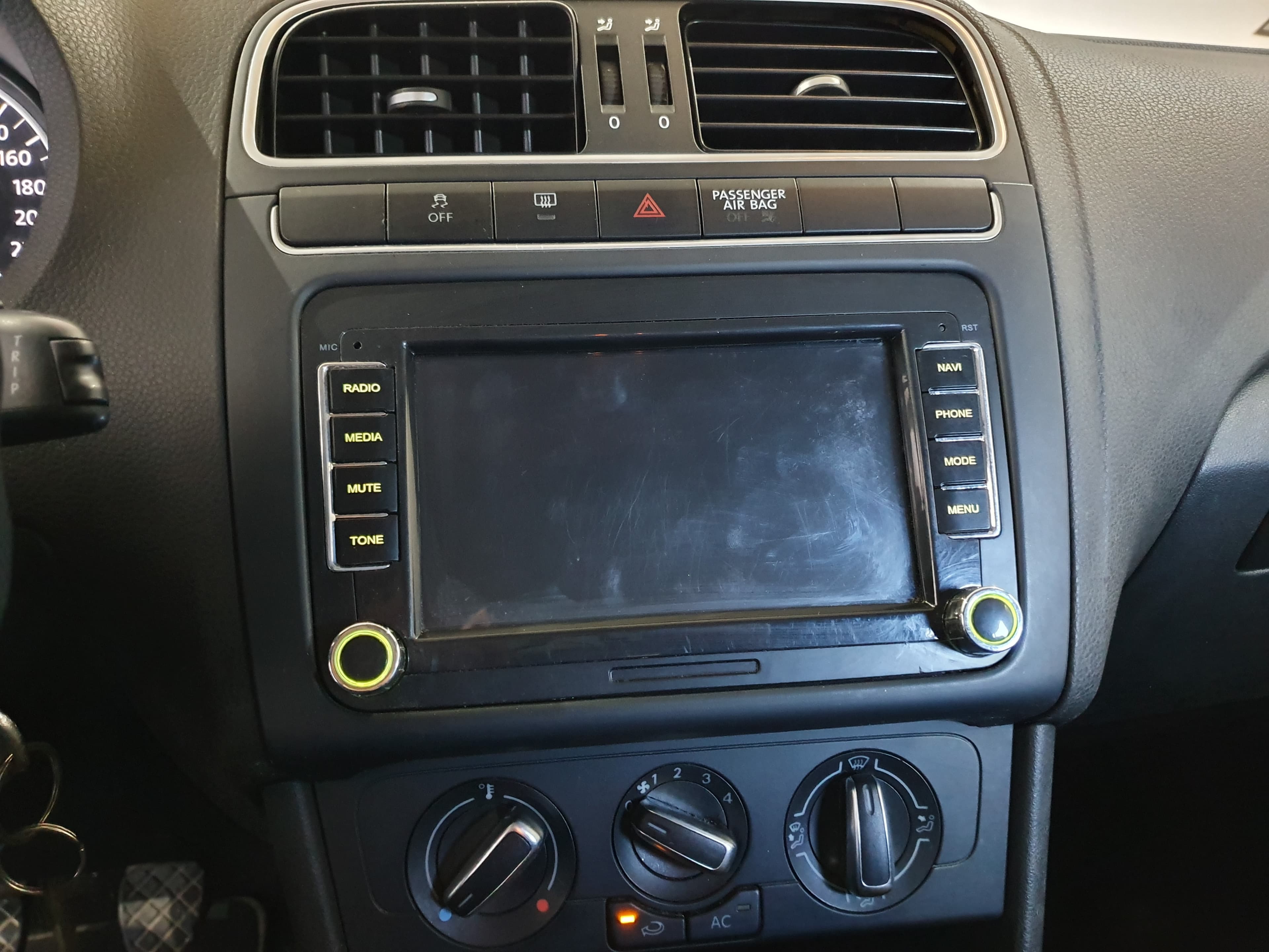 Volkswagen Polo 1.2 TDI · Ano 2012 — image 34