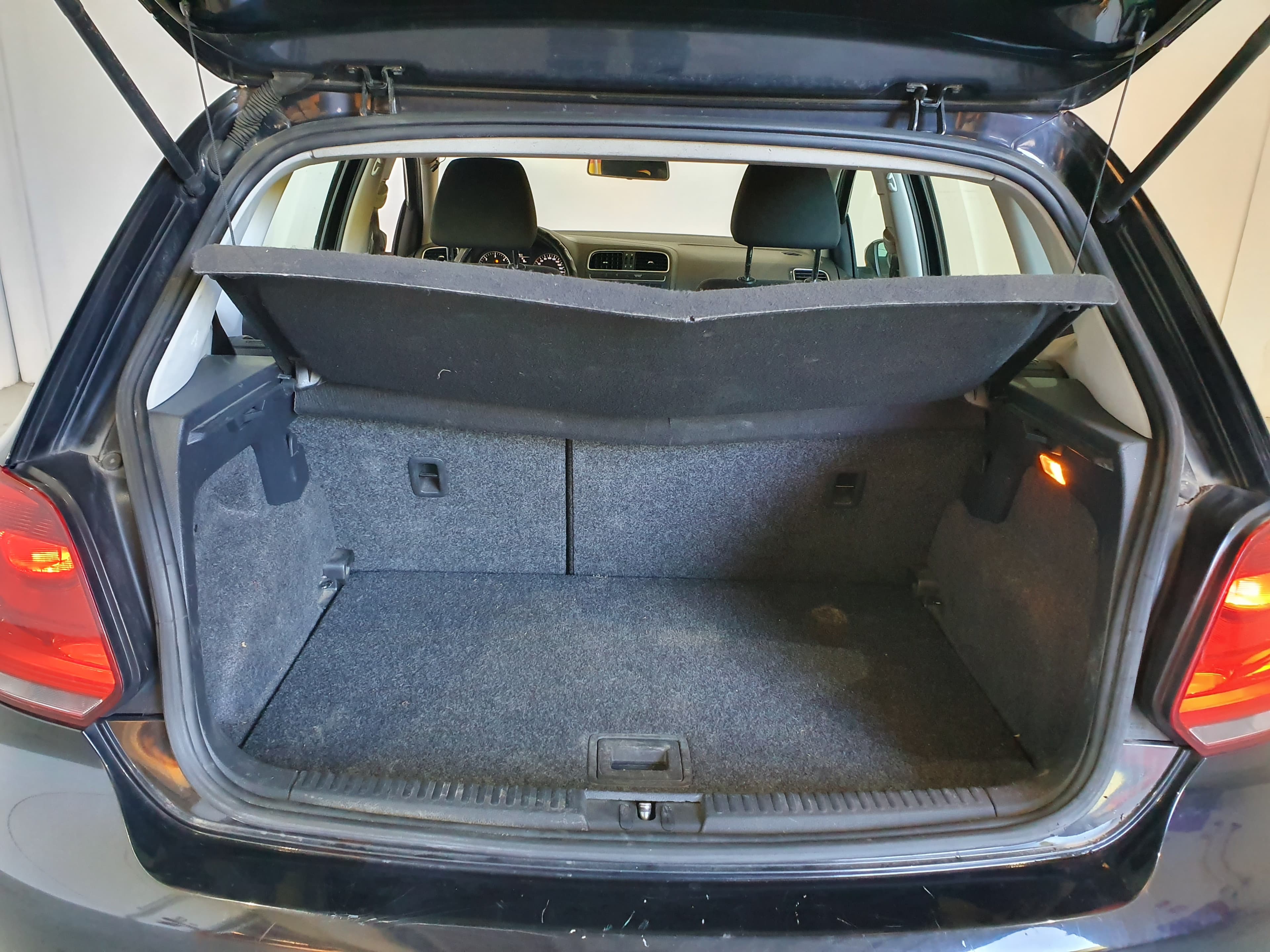 Volkswagen Polo 1.2 TDI · Ano 2012 — image 8