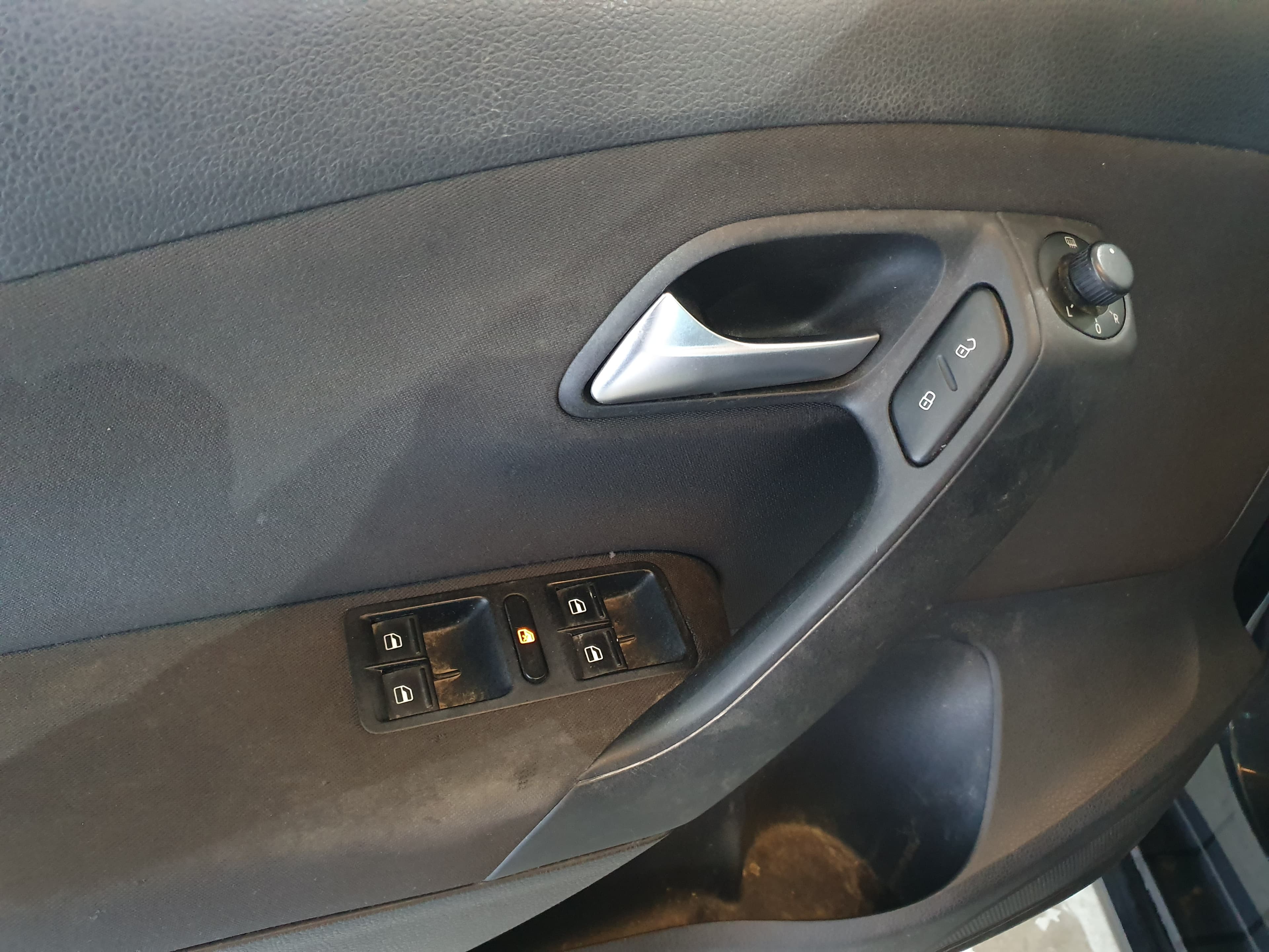 Volkswagen Polo 1.2 TDI · Ano 2012 — image 31