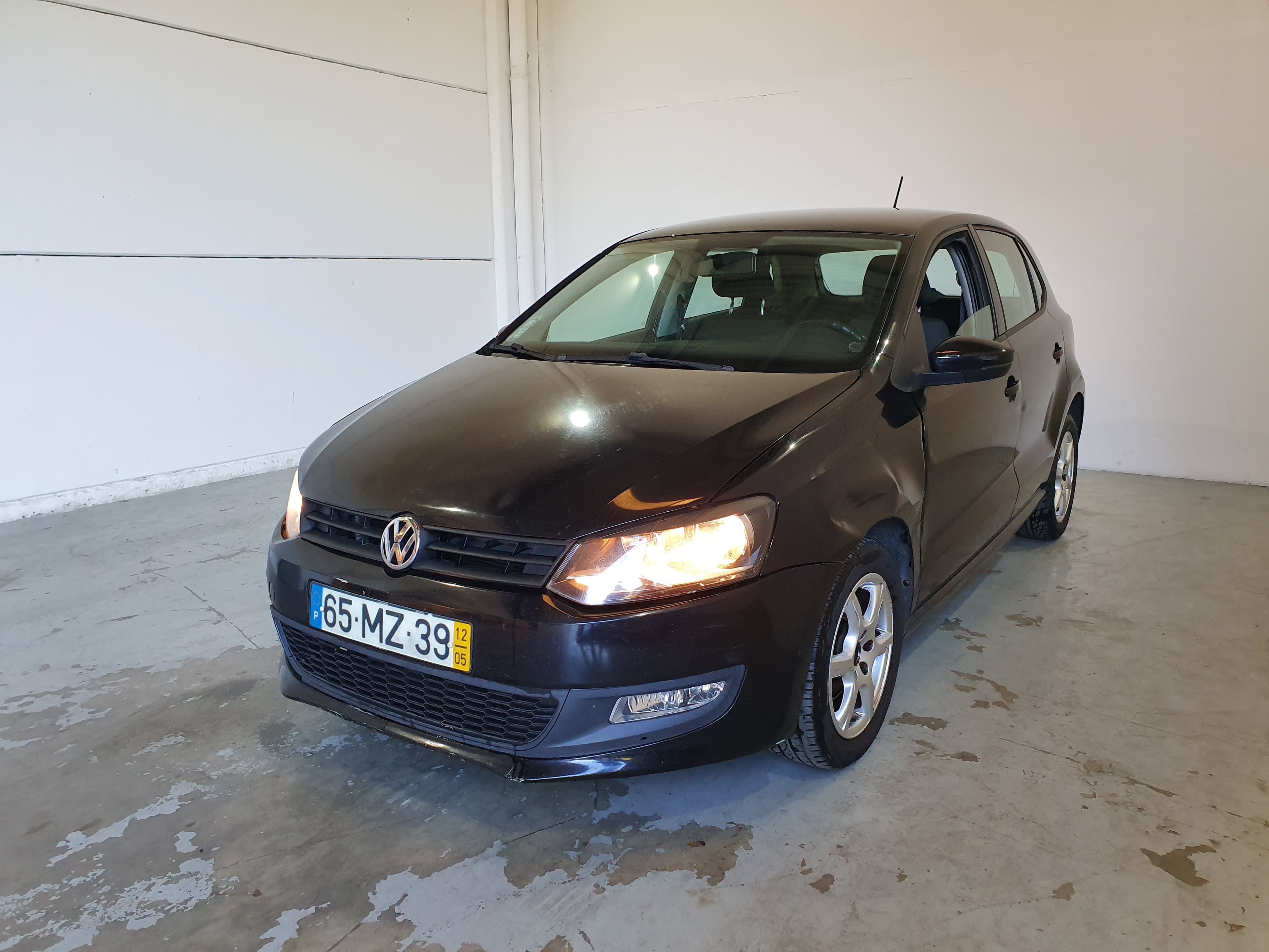 Volkswagen Polo 1.2 TDI · Ano 2012 — image 2
