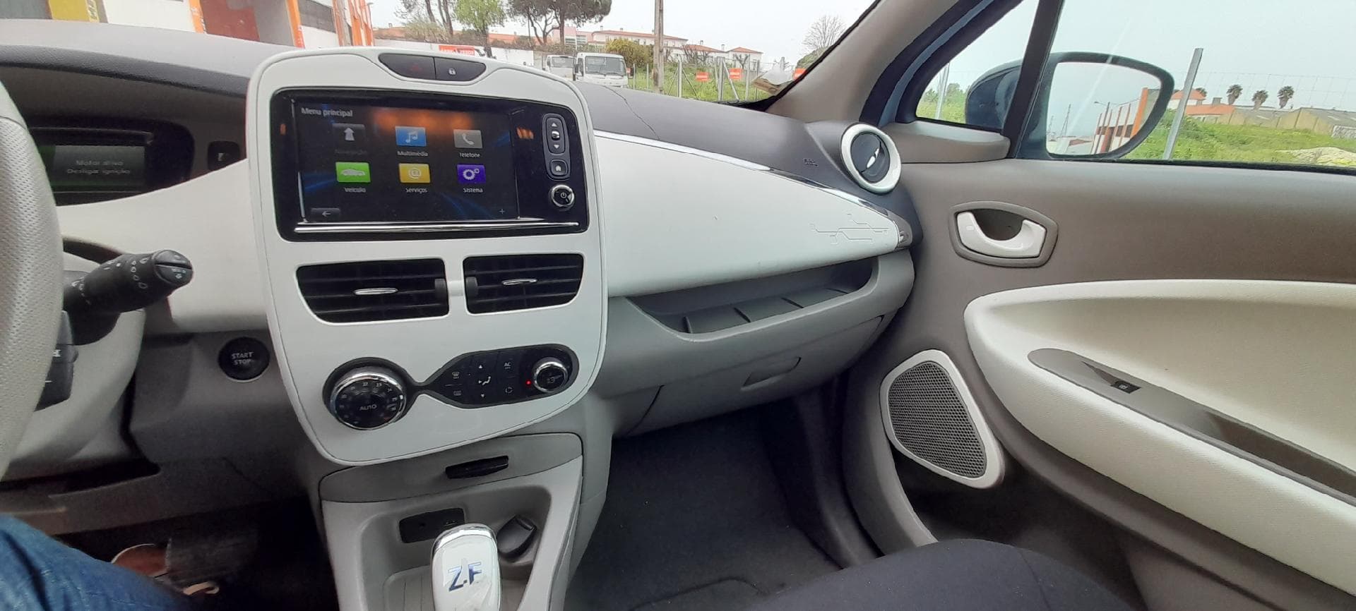 Renault Zoe — imagem 27