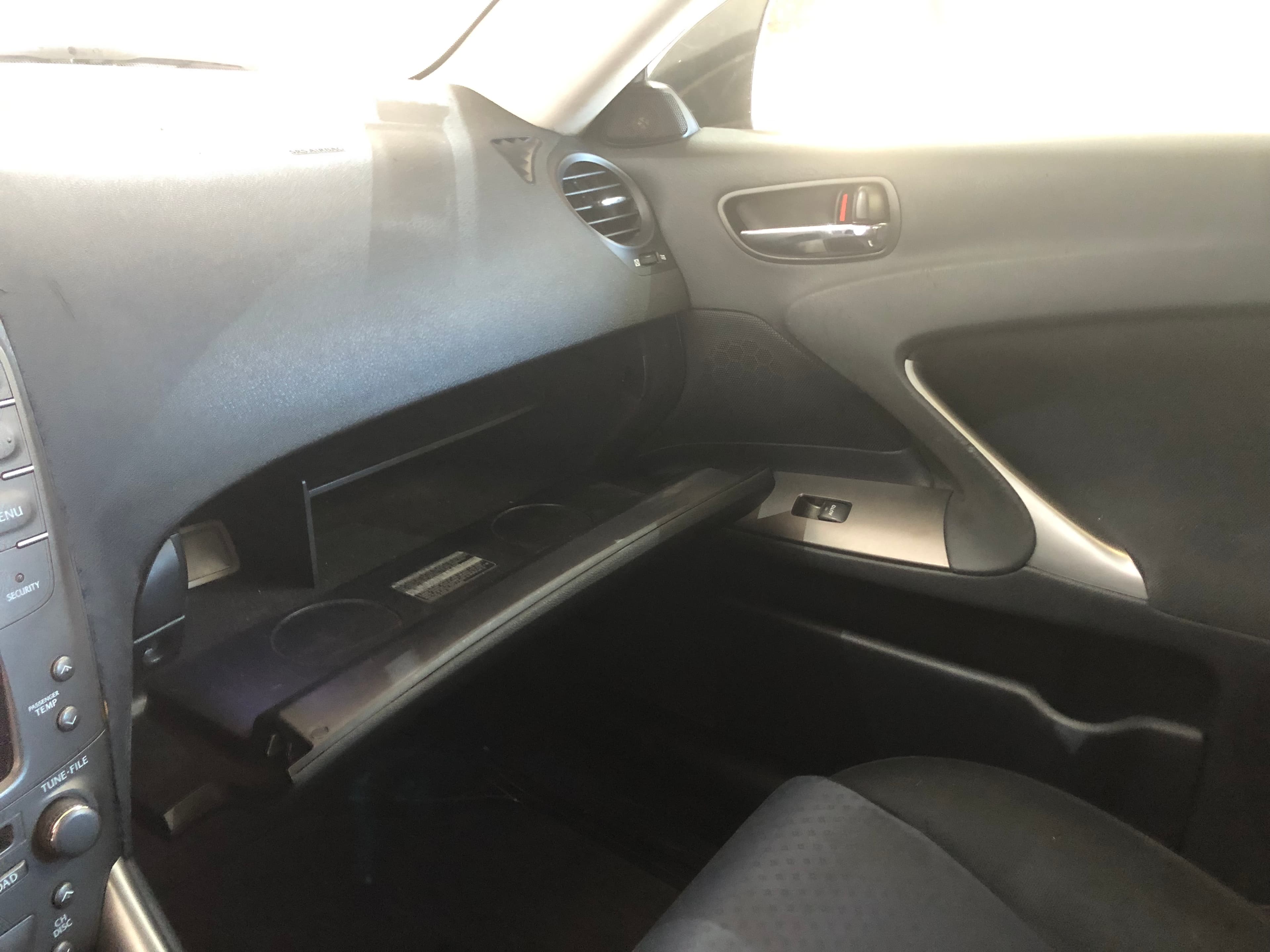 Lexus IS220D · Ano 2006 — imagen 37