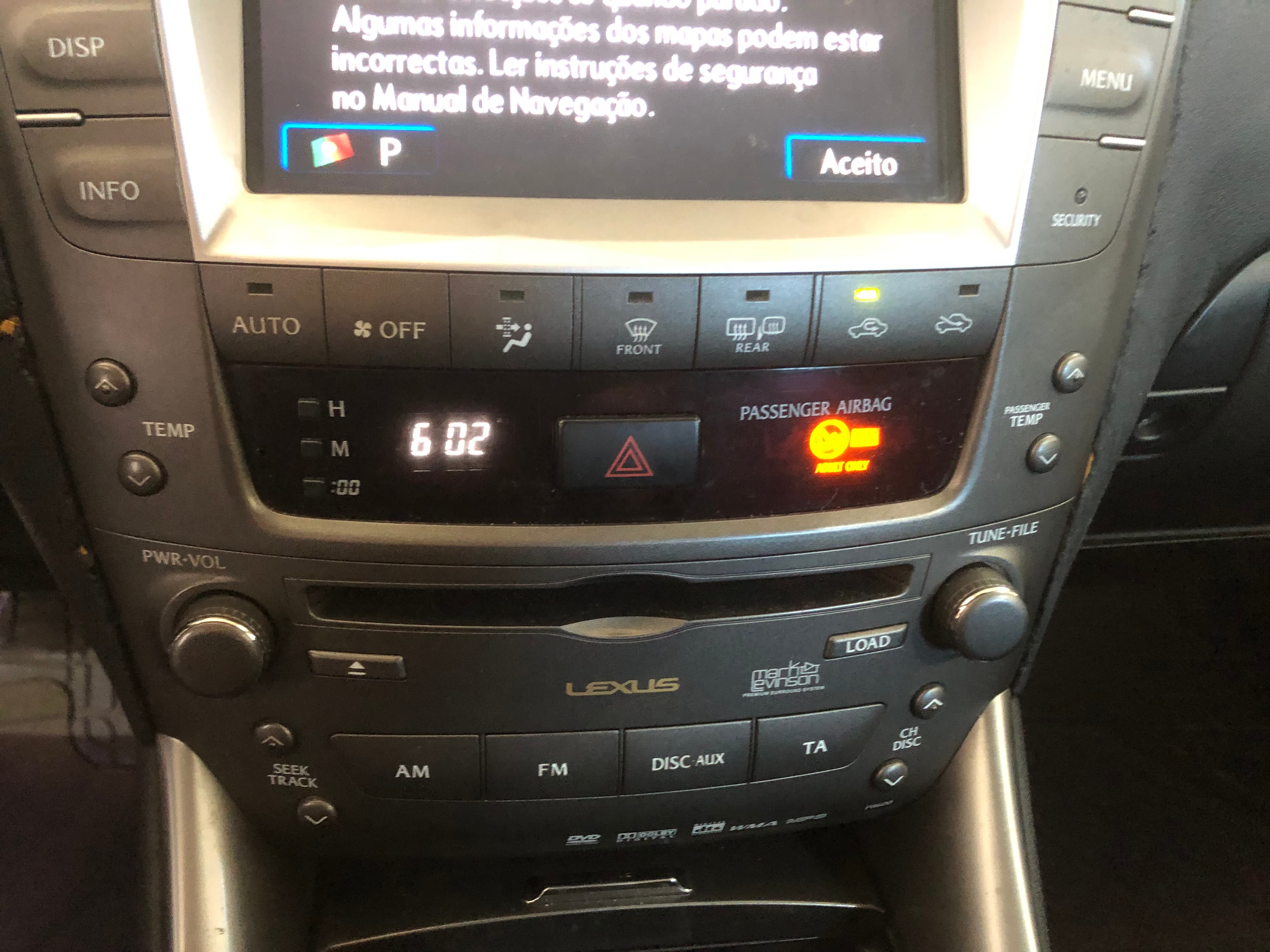 Lexus IS220D · Ano 2006 — imagen 34