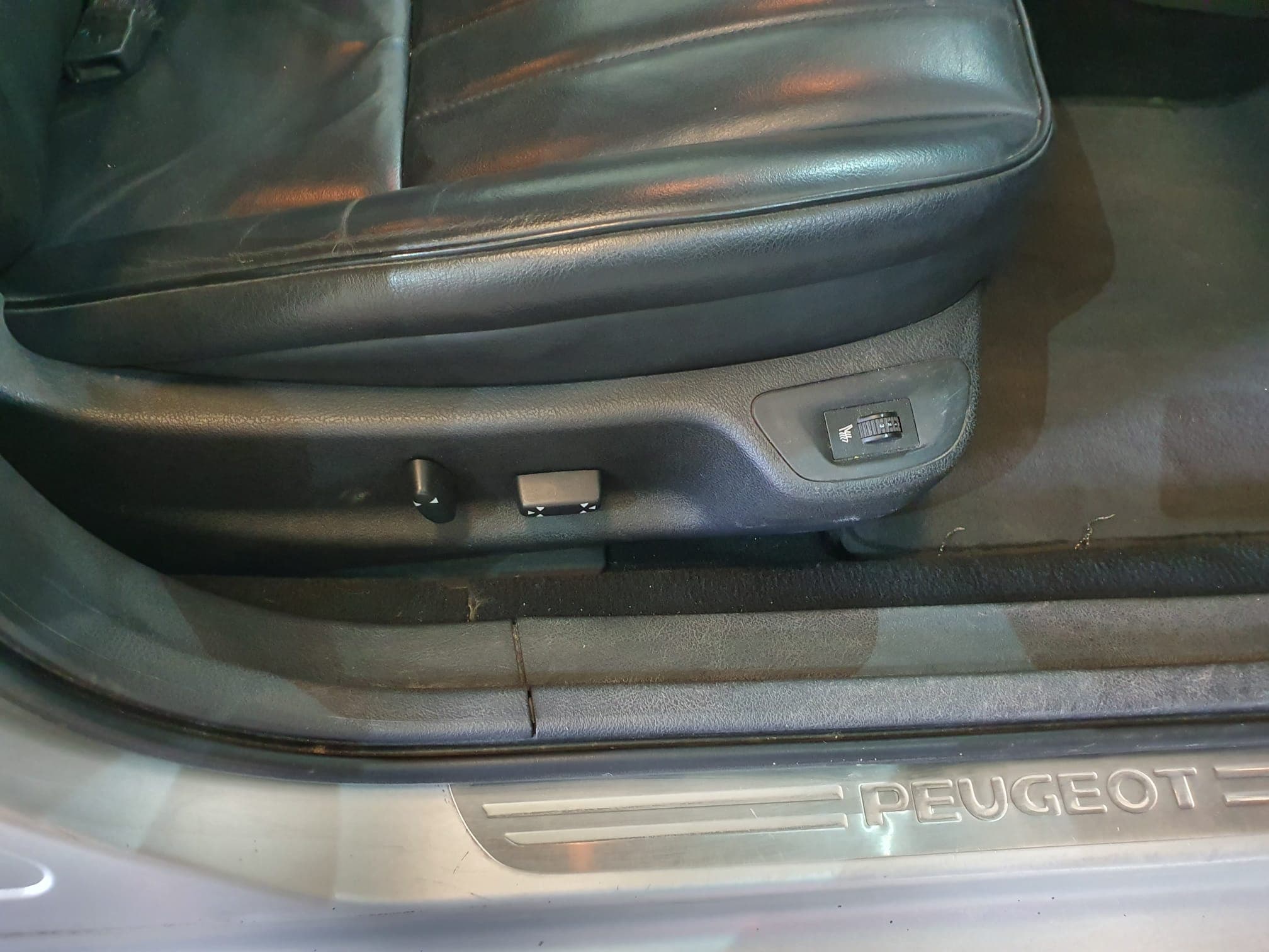 Peugeot 407 · Ano 2005 — imagen 34