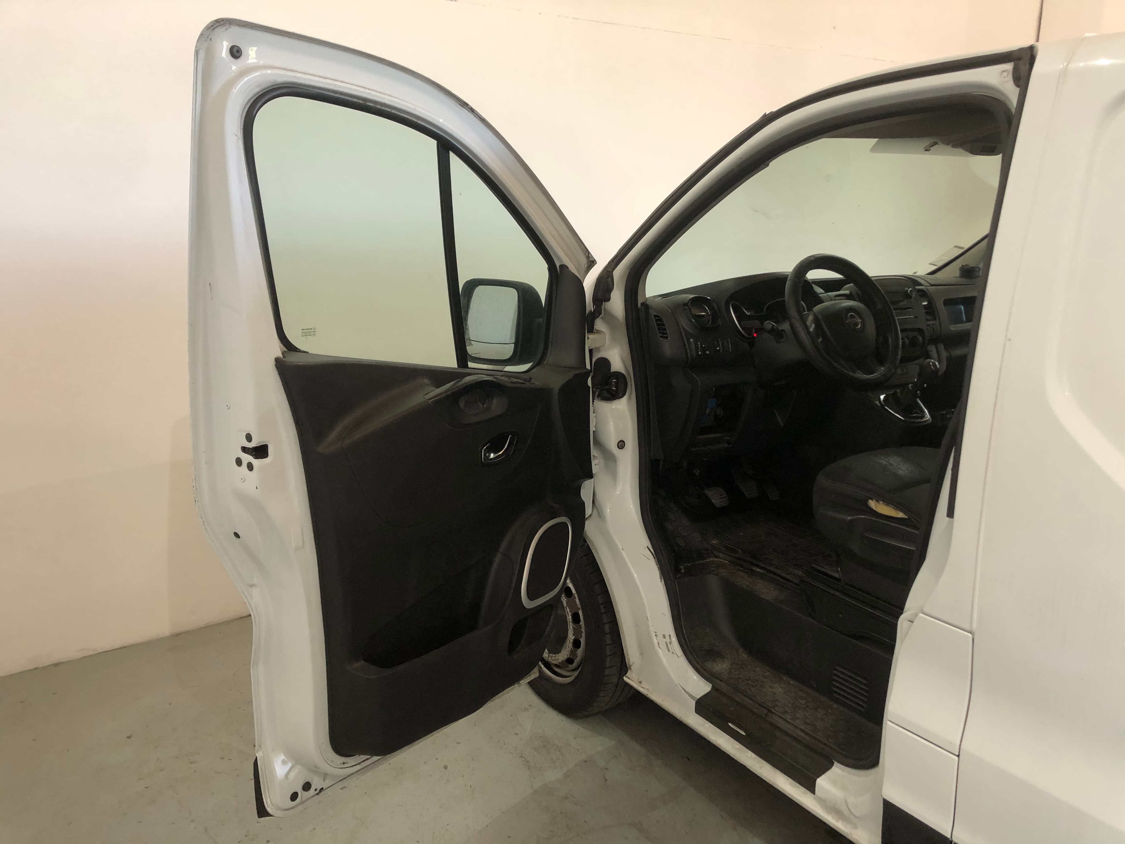 Opel Vívaro · Ano 2017 — image 22