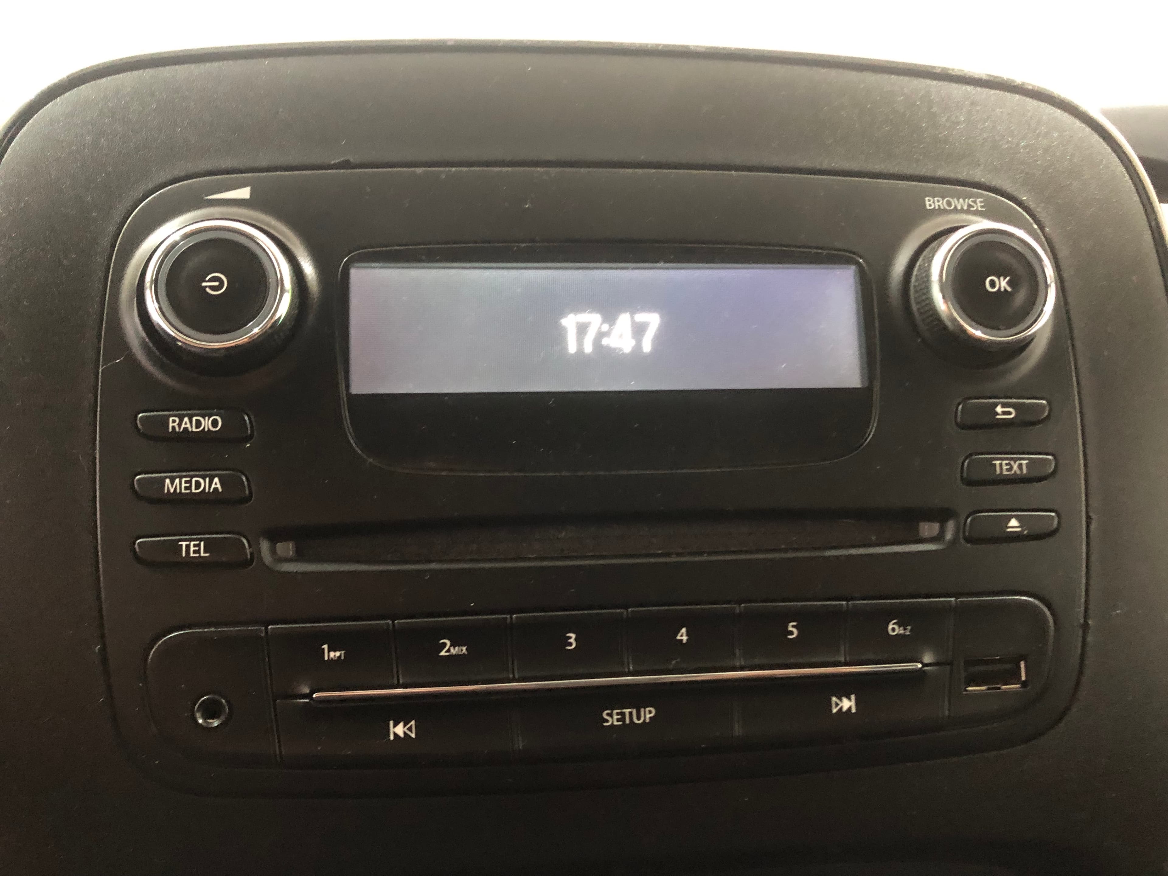 Opel Vívaro · Ano 2017 — image 40