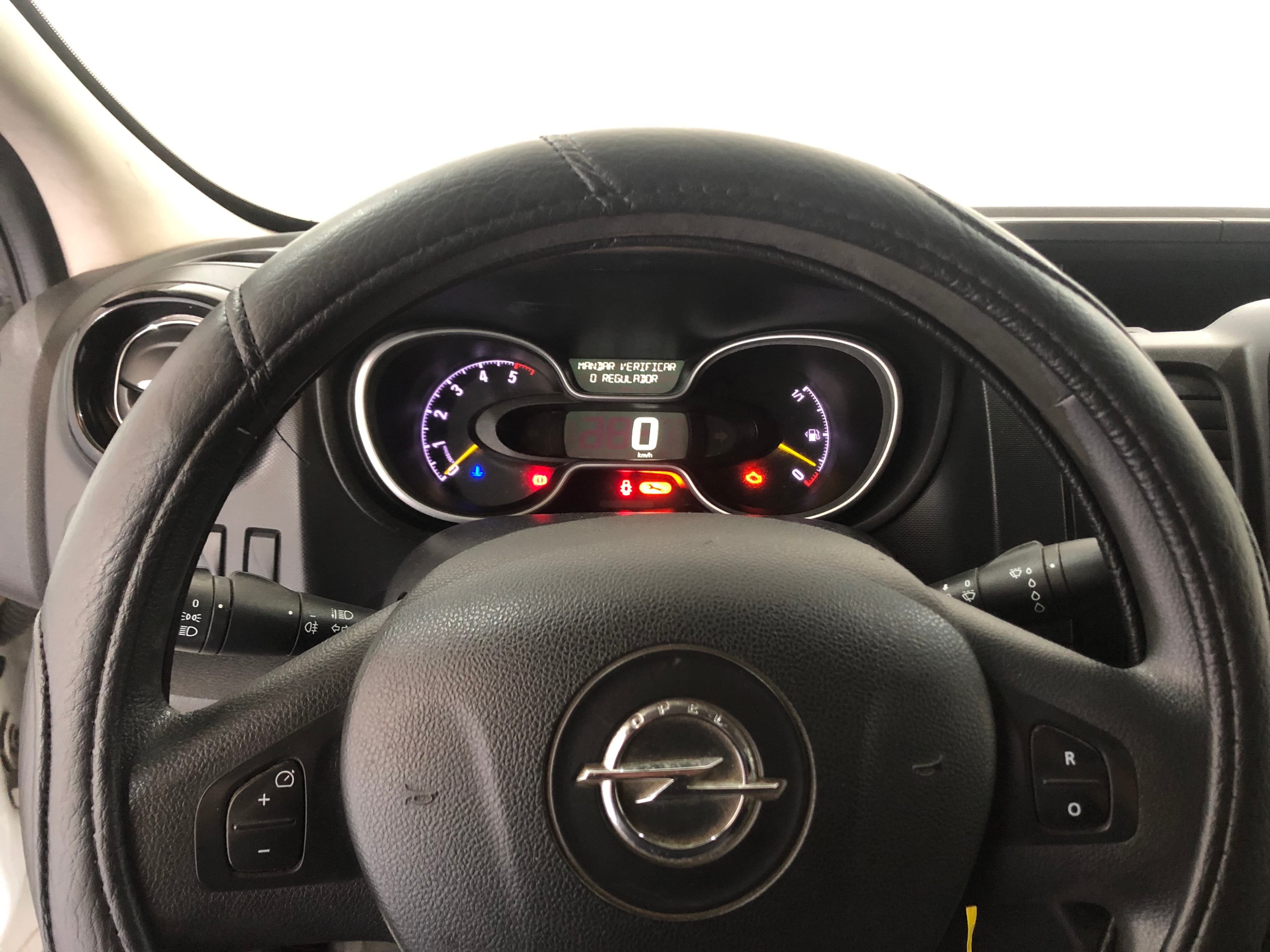 Opel Vívaro · Ano 2017 — image 28