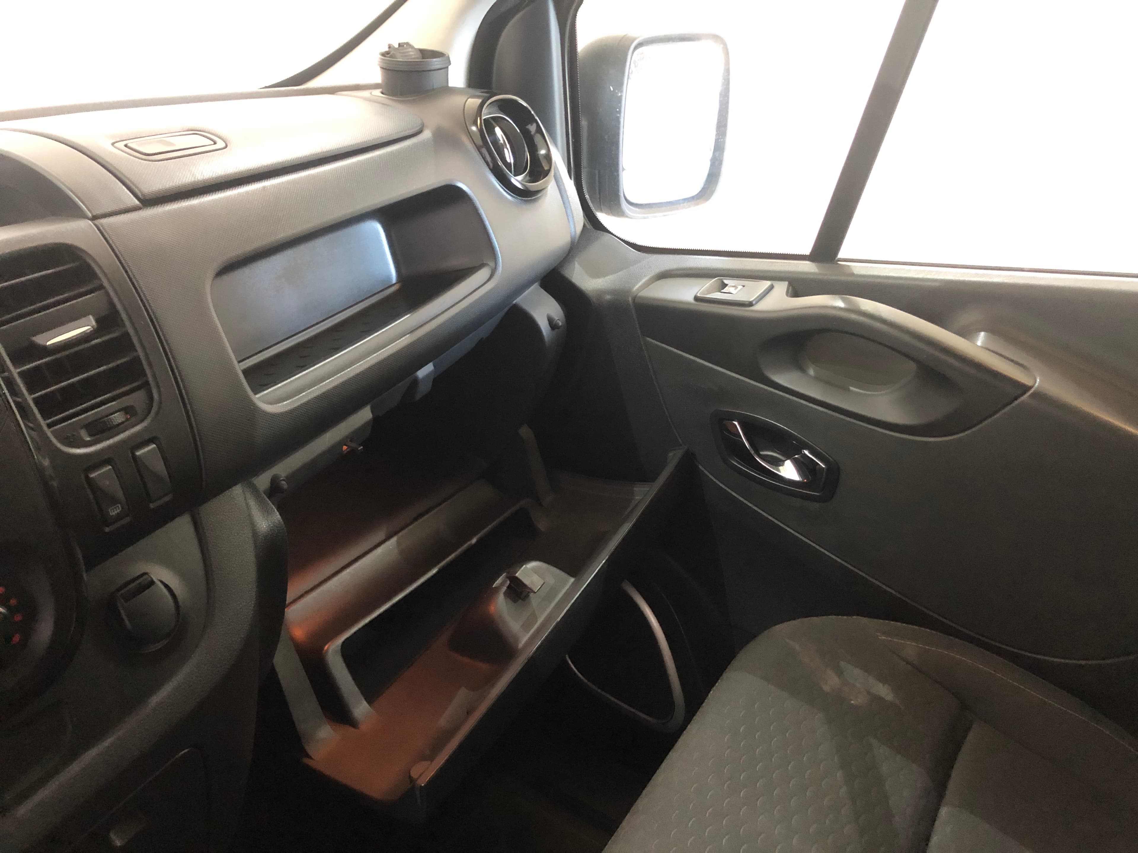 Opel Vívaro · Ano 2017 — image 42