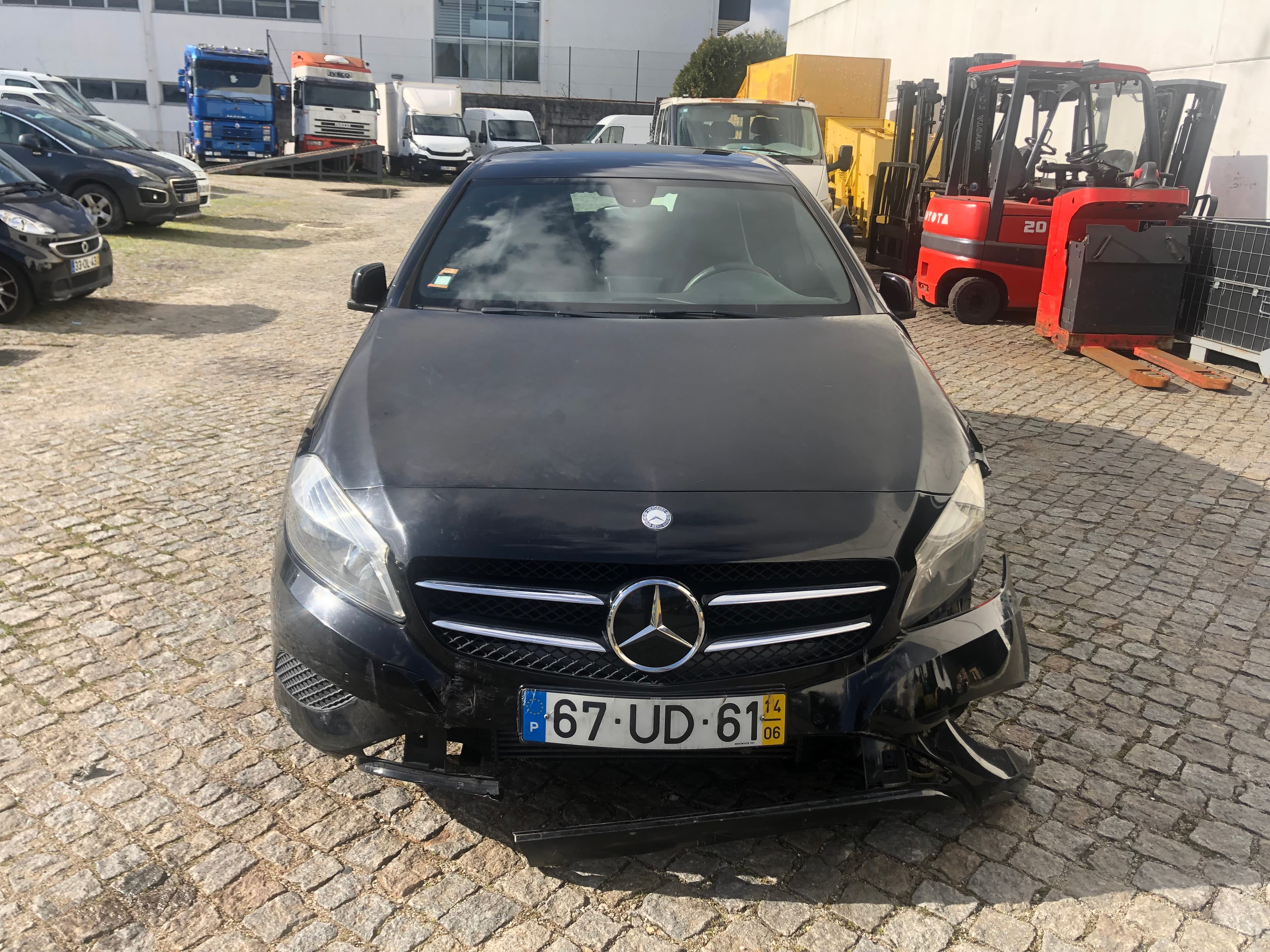 Mercedes-Benz A180 CDI · Ano 2014 — imagem 2