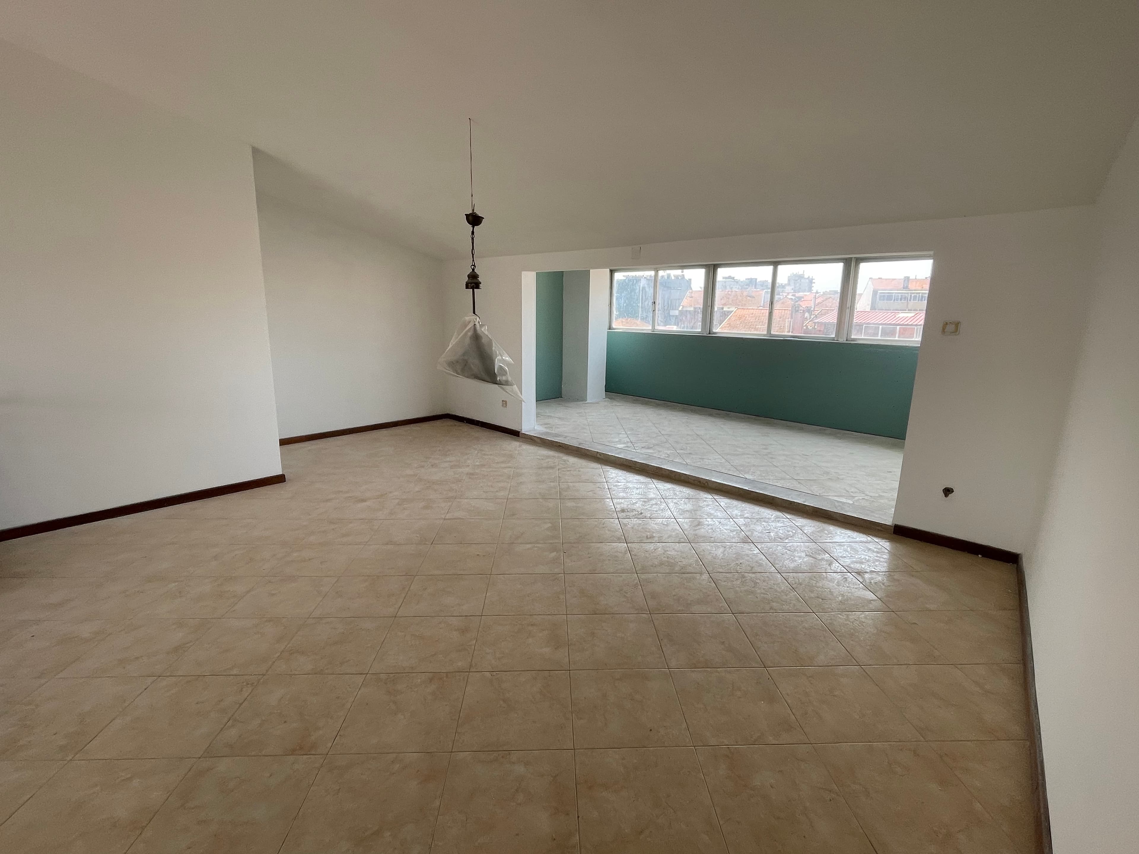 Apartamento T2 Duplex · Espinho — image 16