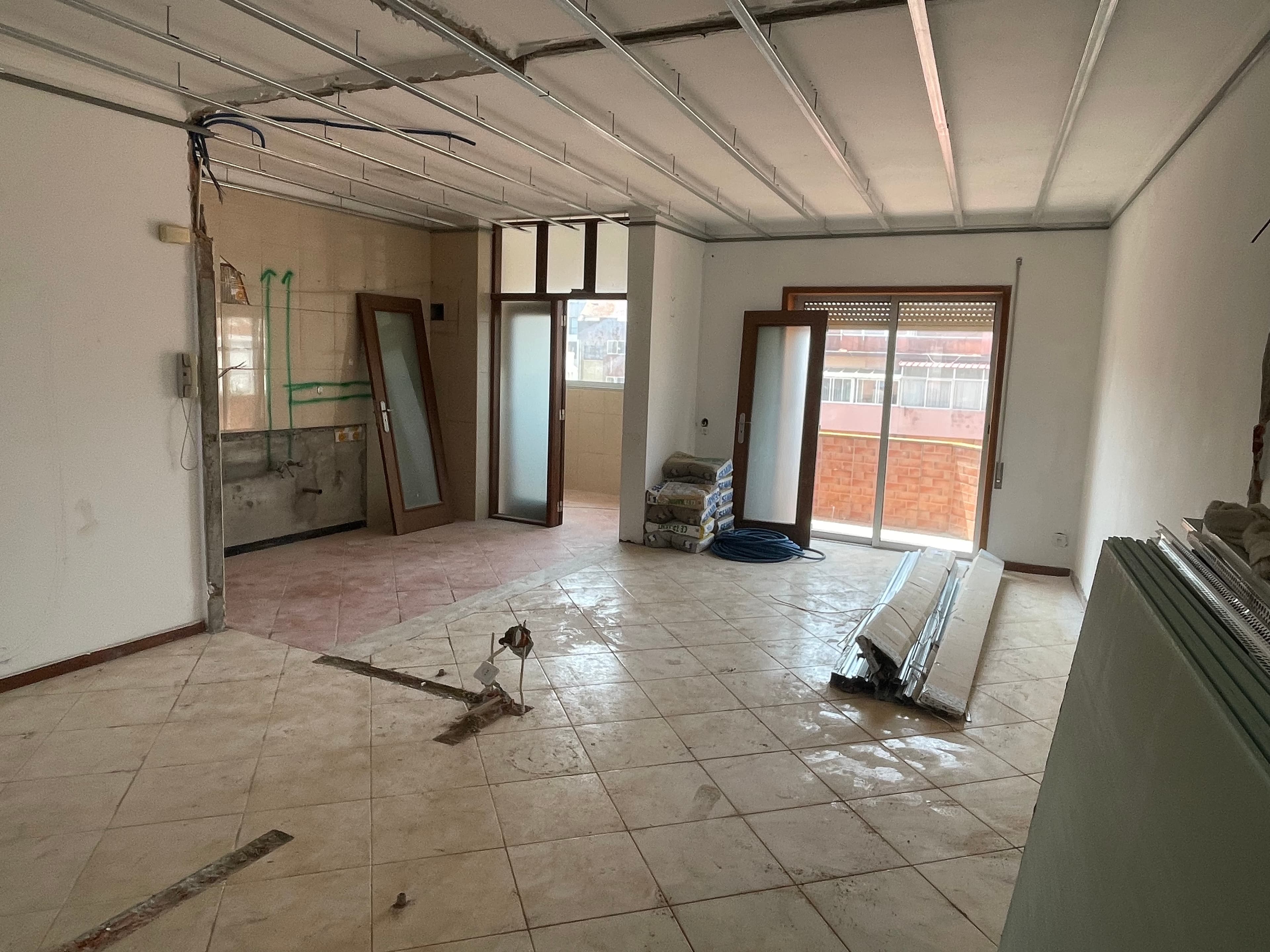 Apartamento T2 Duplex · Espinho — image 3