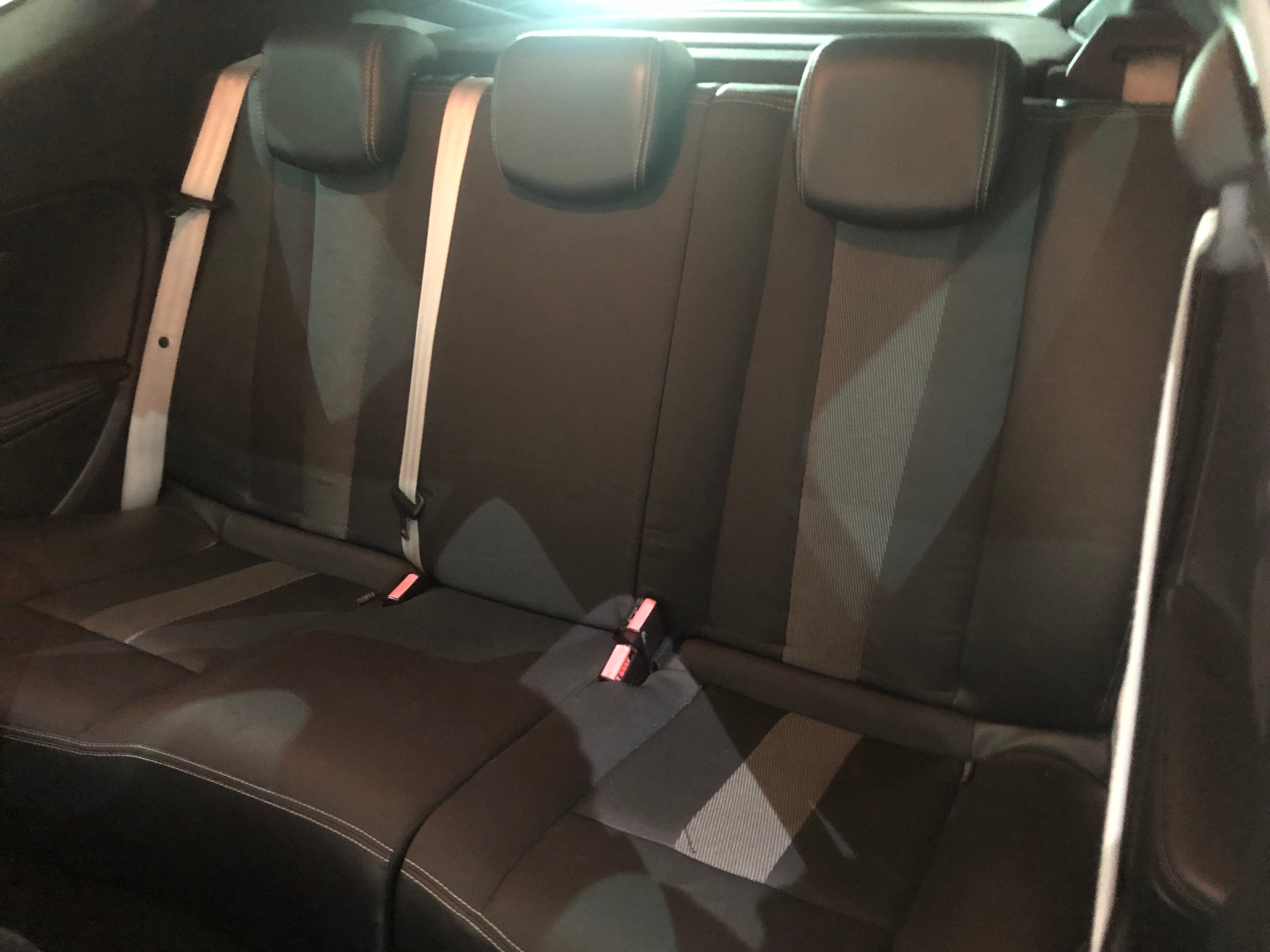 Renault Mégane · Ano 2011 — imagem 22