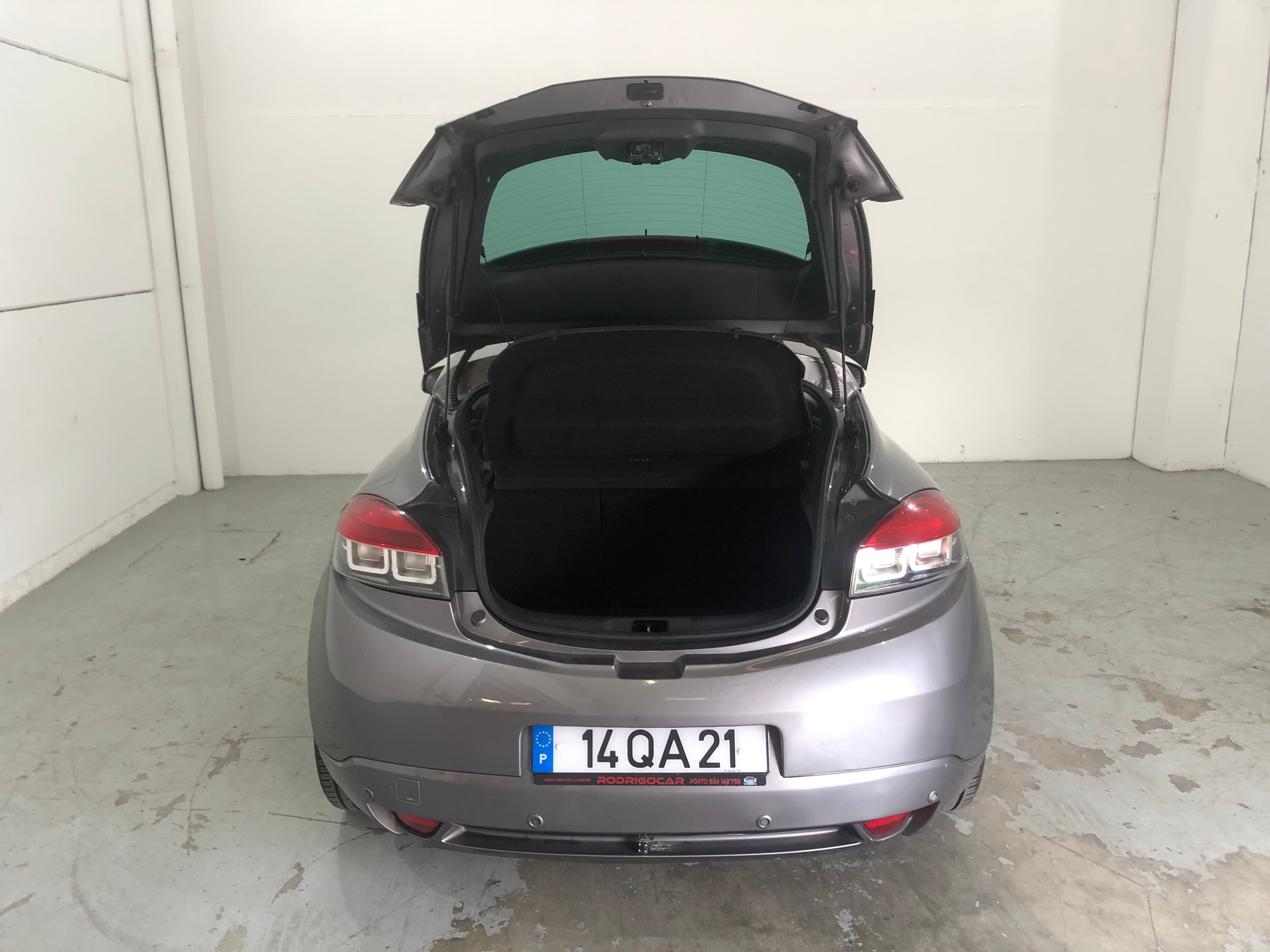 Renault Mégane · Ano 2011 — imagem 7