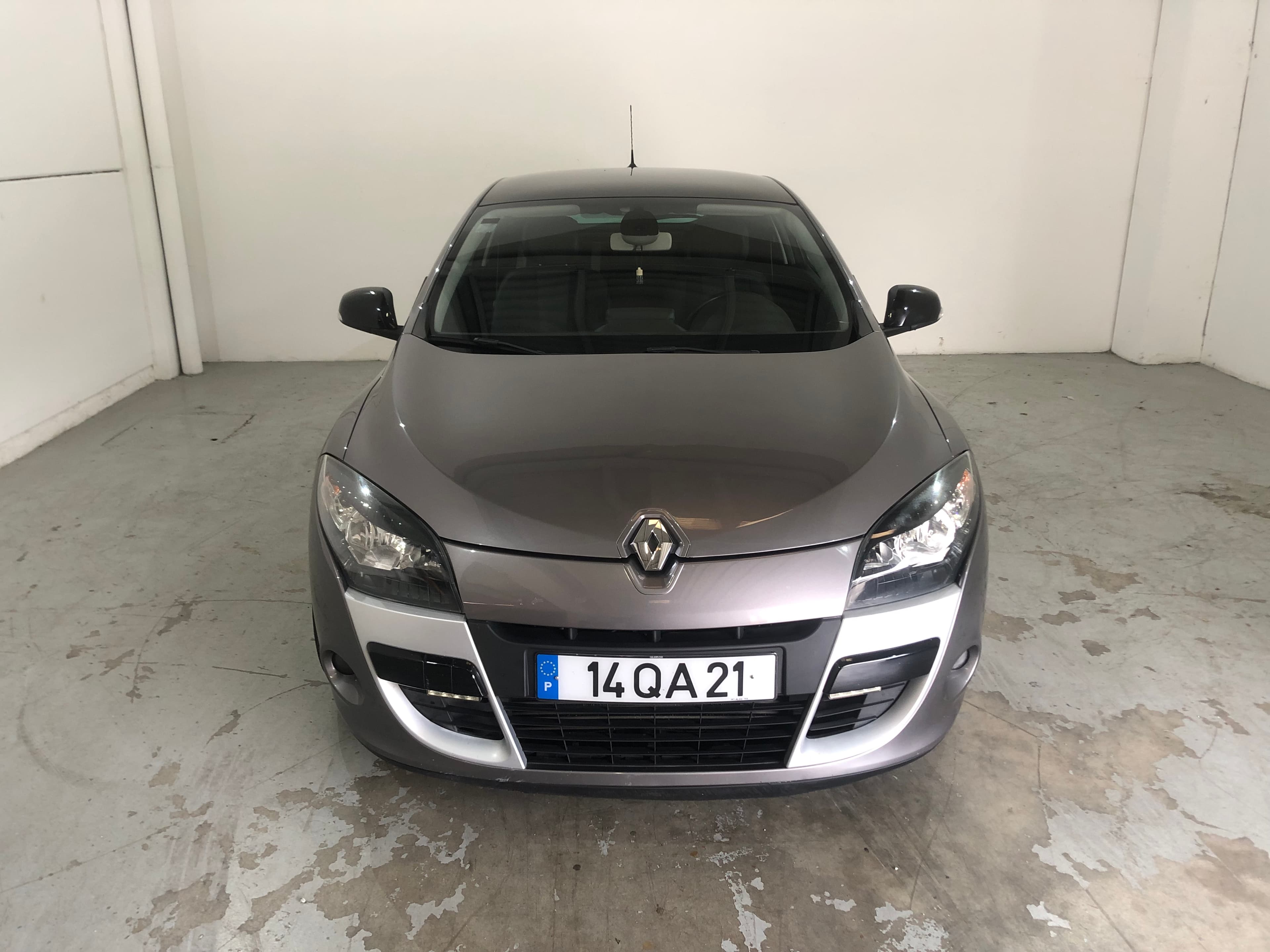 Renault Mégane · Ano 2011 — imagem 2