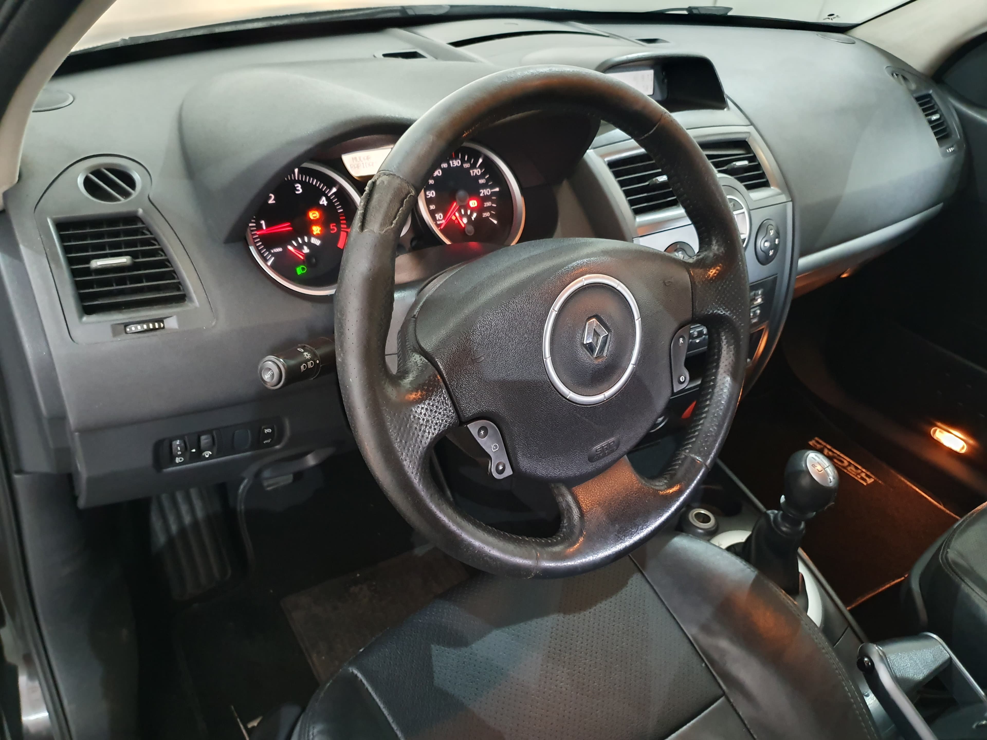 Renault Mégane · Año 2006 — imagen 30