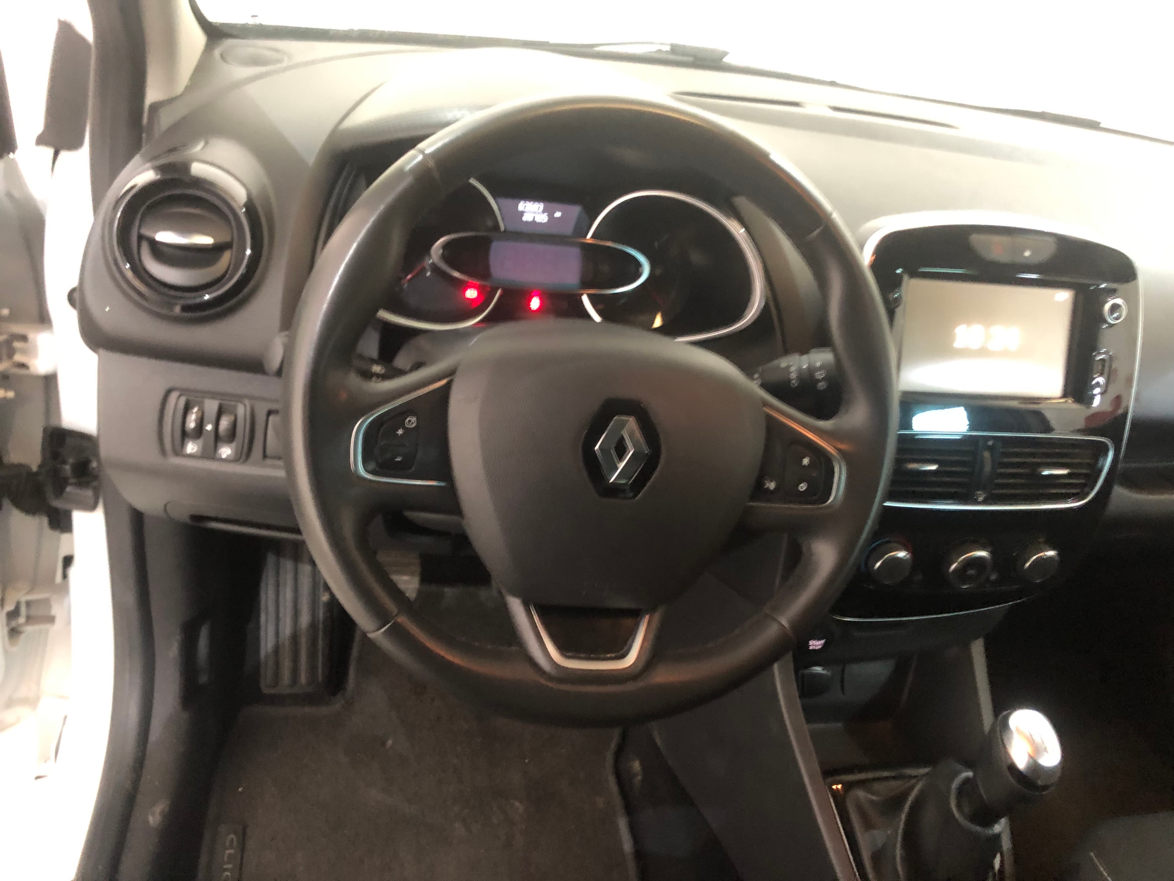 Renault Clio · Año 2019 — imagen 21