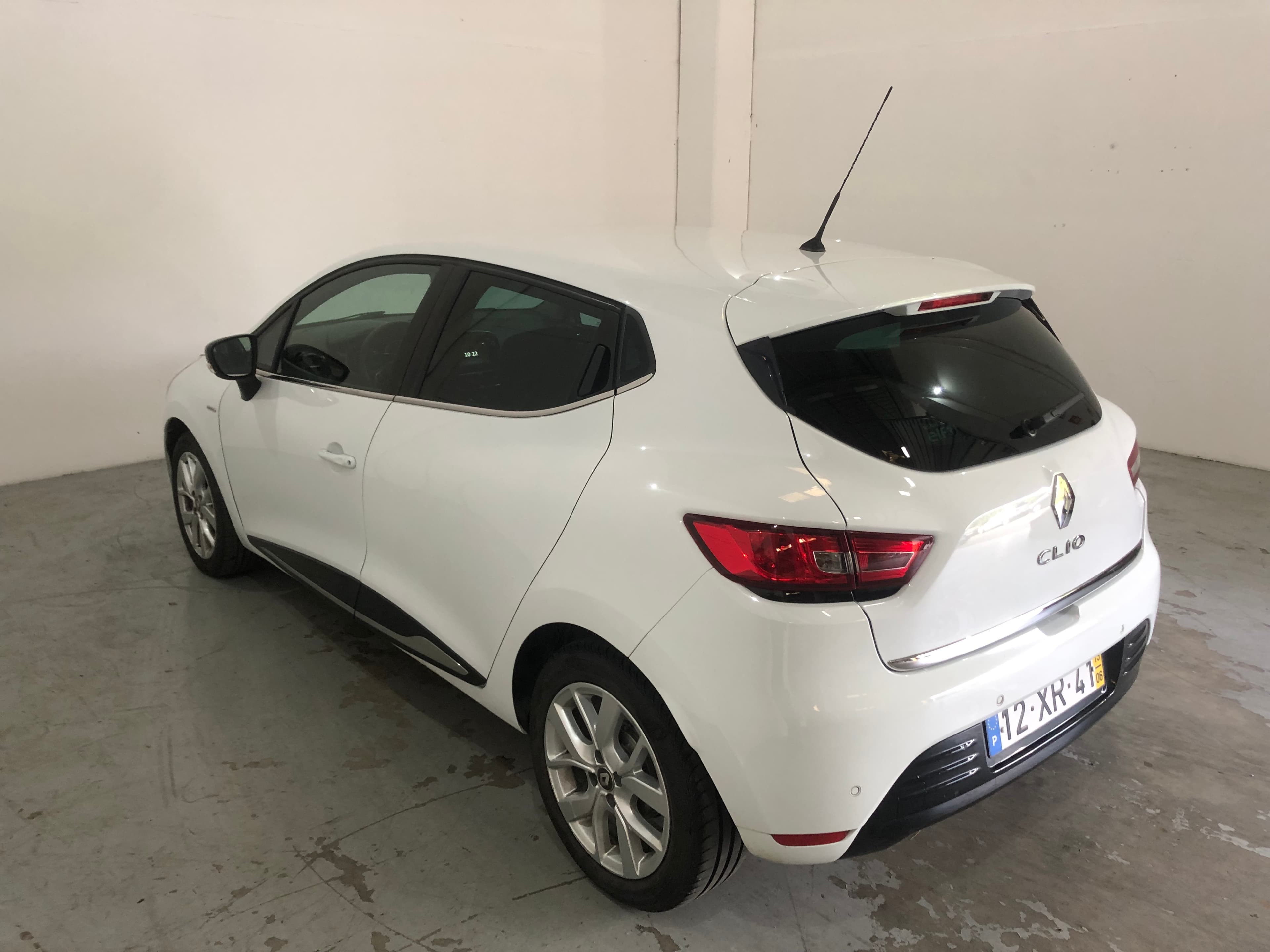 Renault Clio · Año 2019 — imagen 9