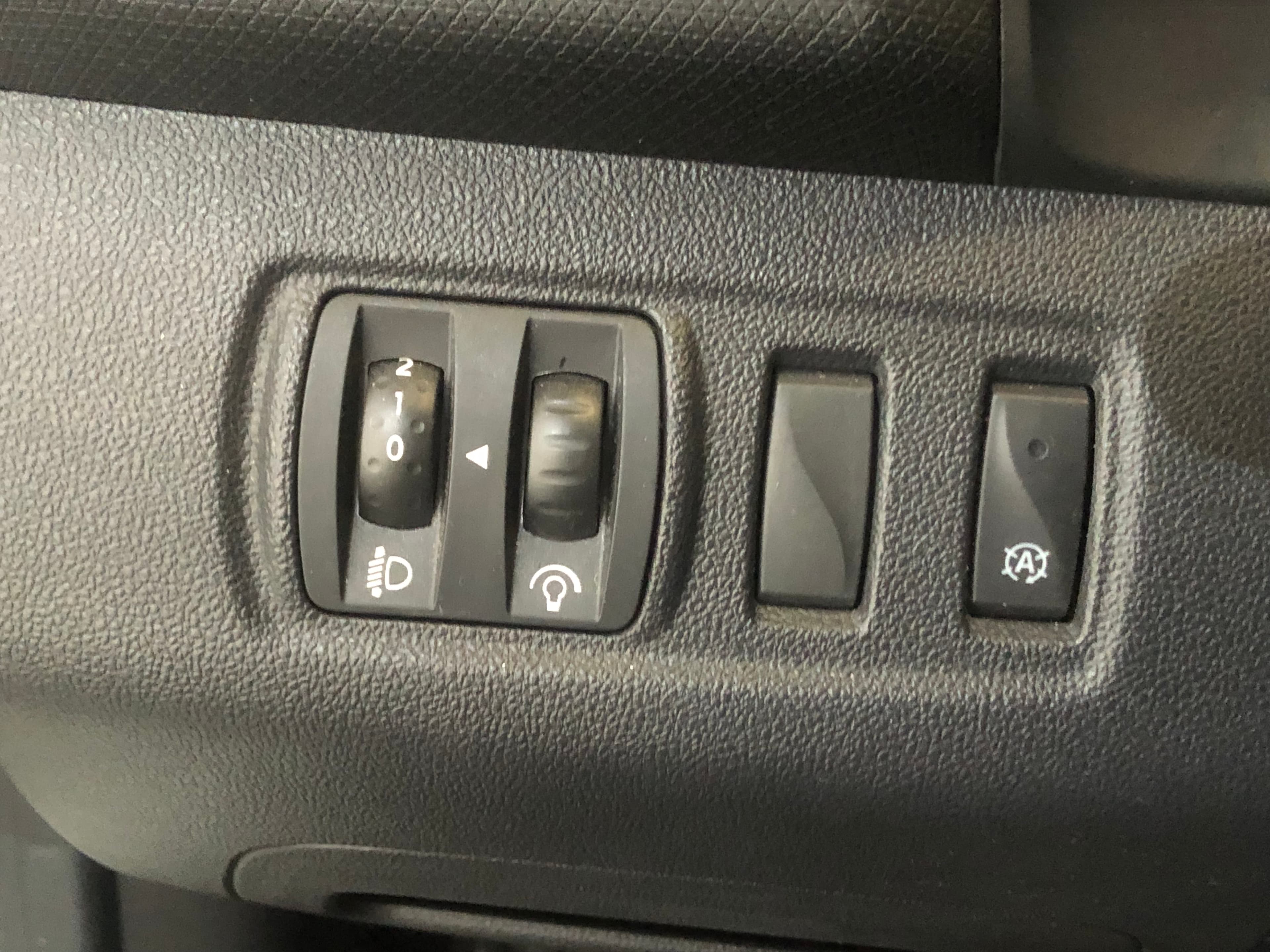 Renault Clio · Año 2019 — imagen 23
