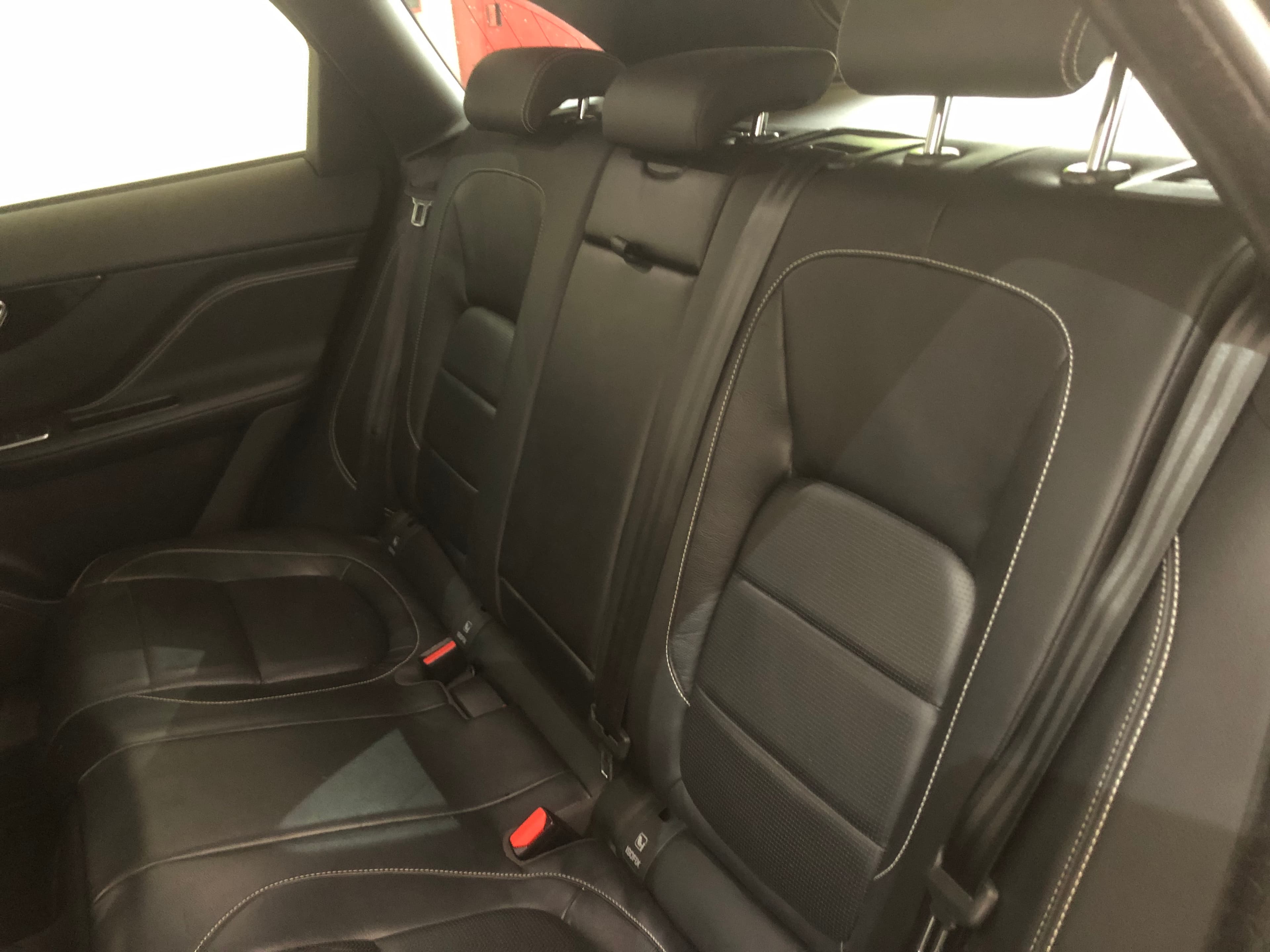 Jaguar F Pace 2.0 I4D · Ano 2016 — image 23
