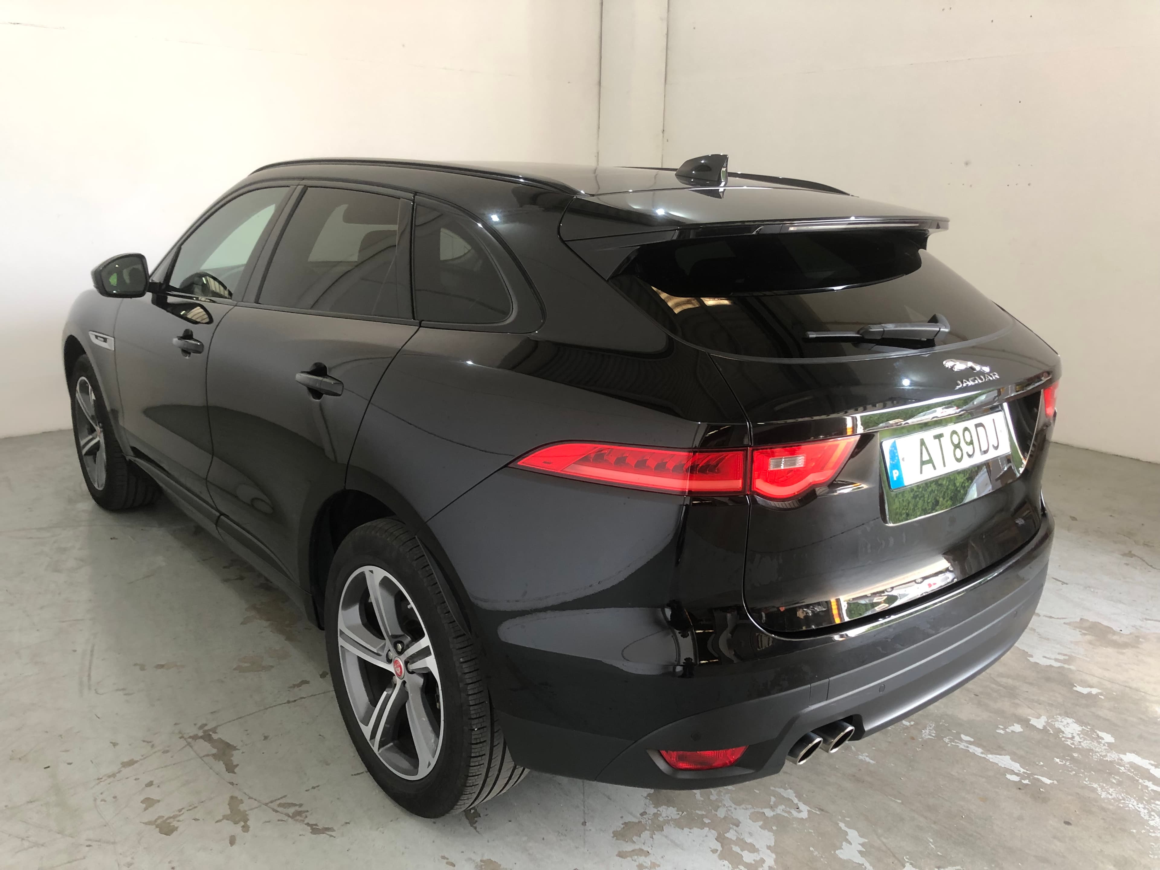 Jaguar F Pace 2.0 I4D · Ano 2016 — image 7