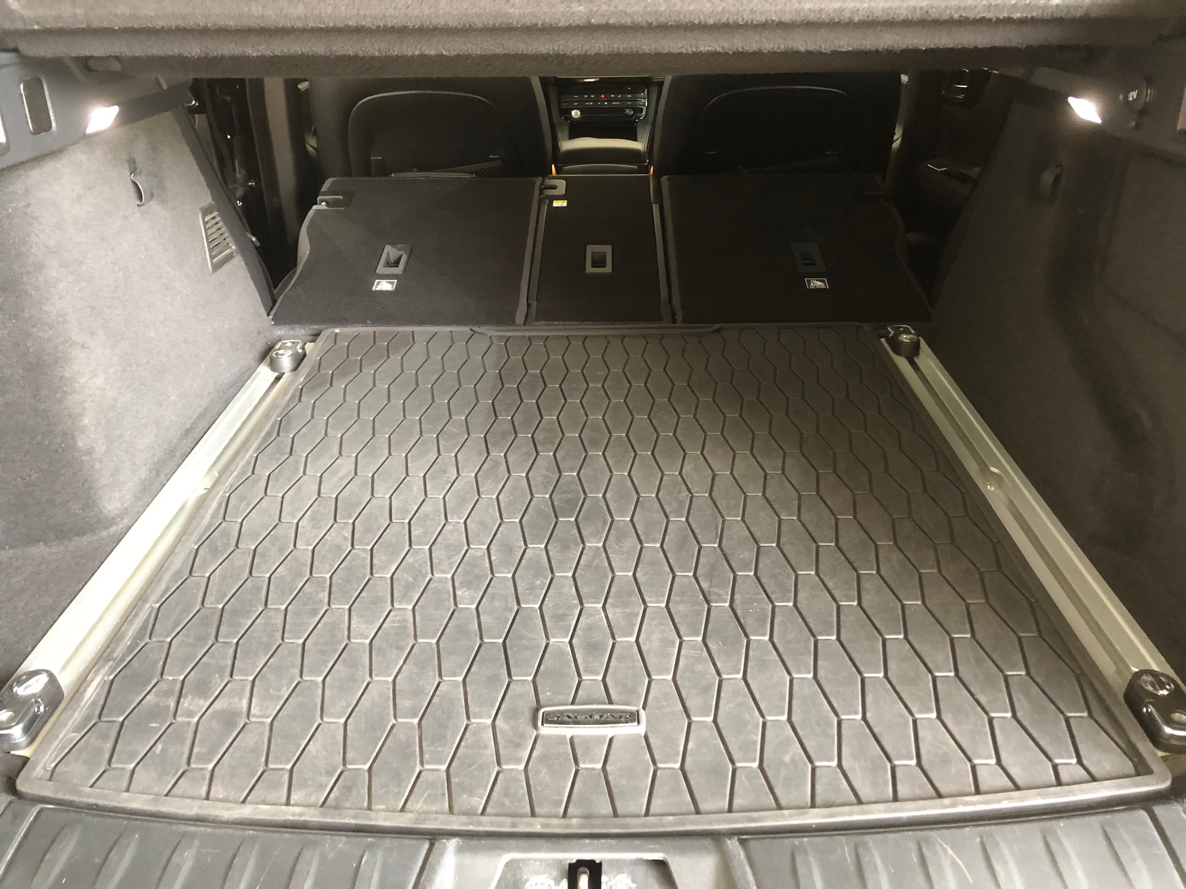 Jaguar F Pace 2.0 I4D · Ano 2016 — image 13
