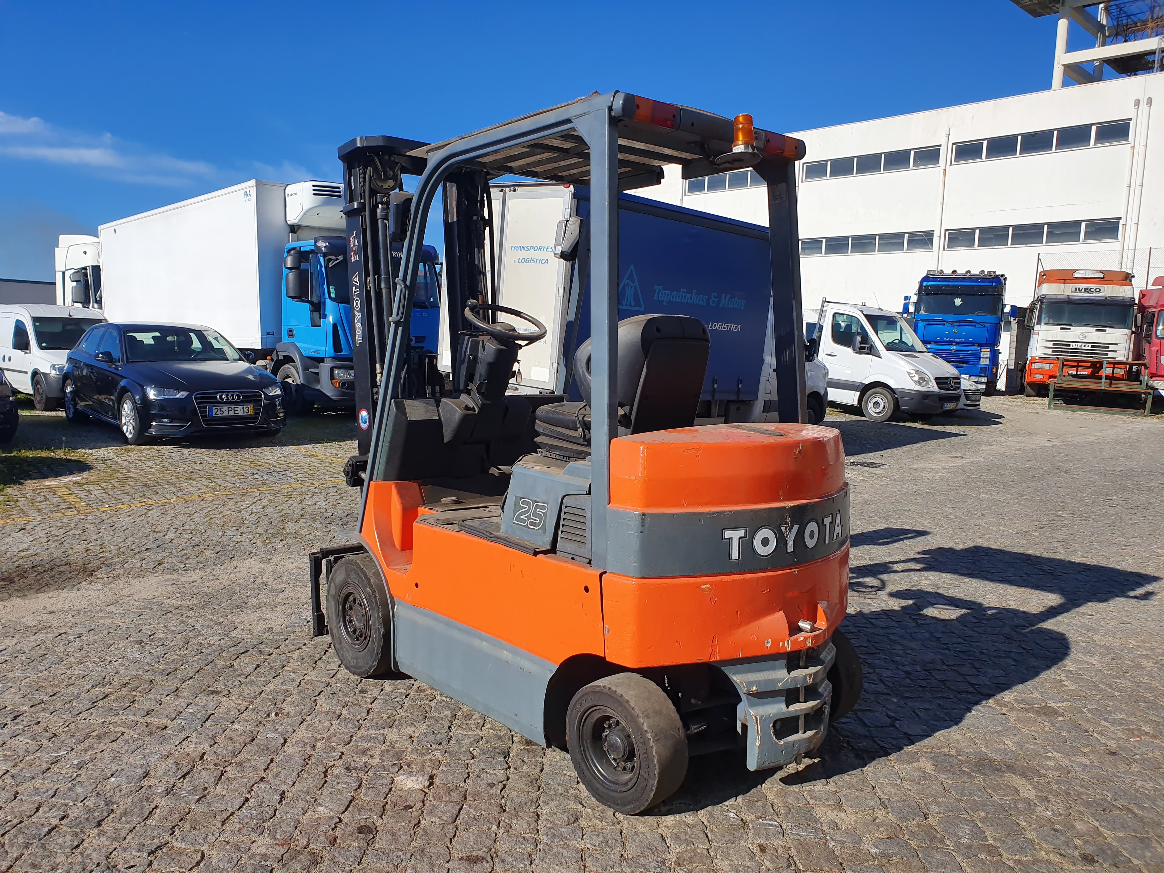 Empilhador Toyota 25 — imagem 4