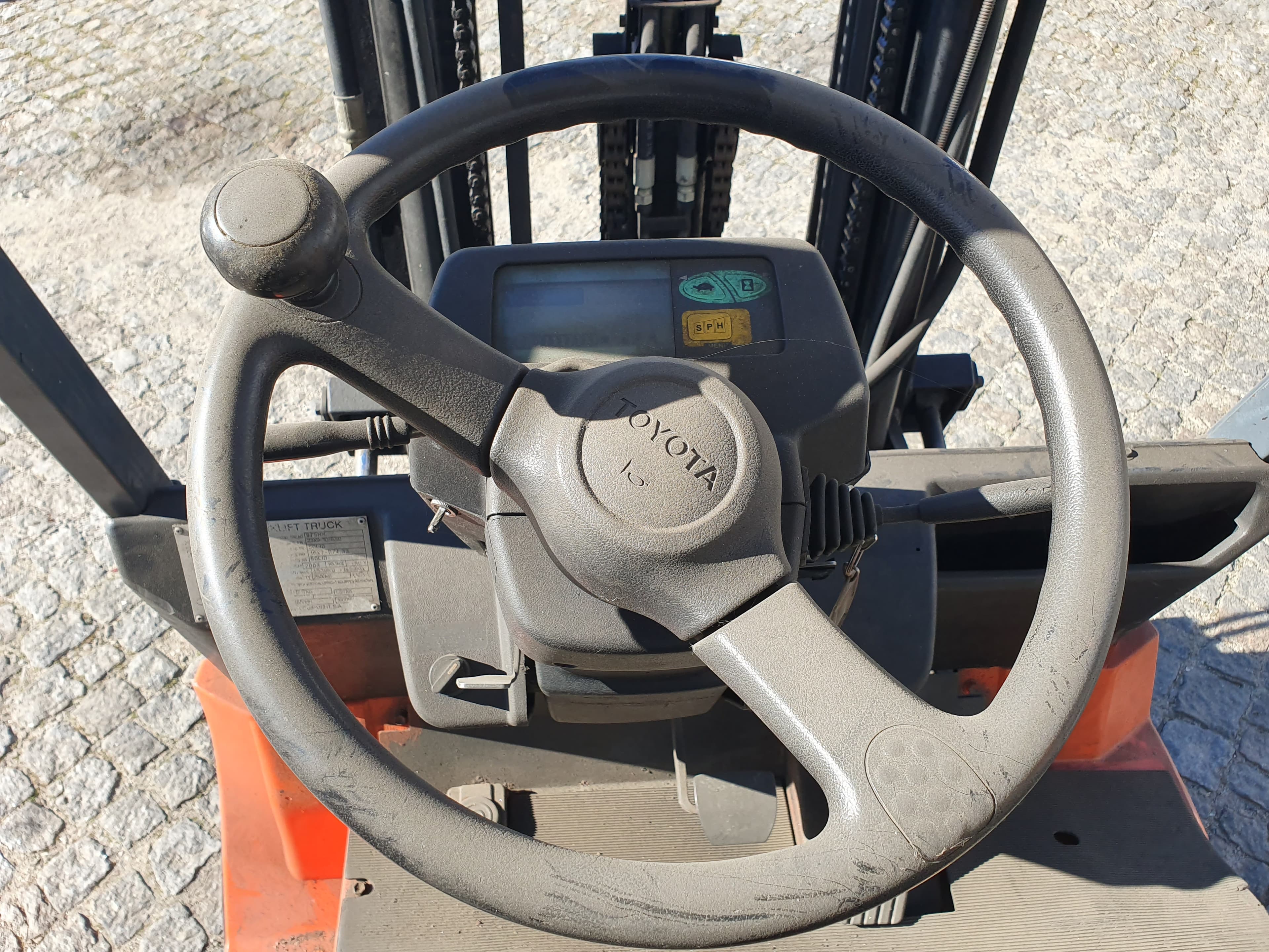 Empilhador Toyota 25 — imagem 11