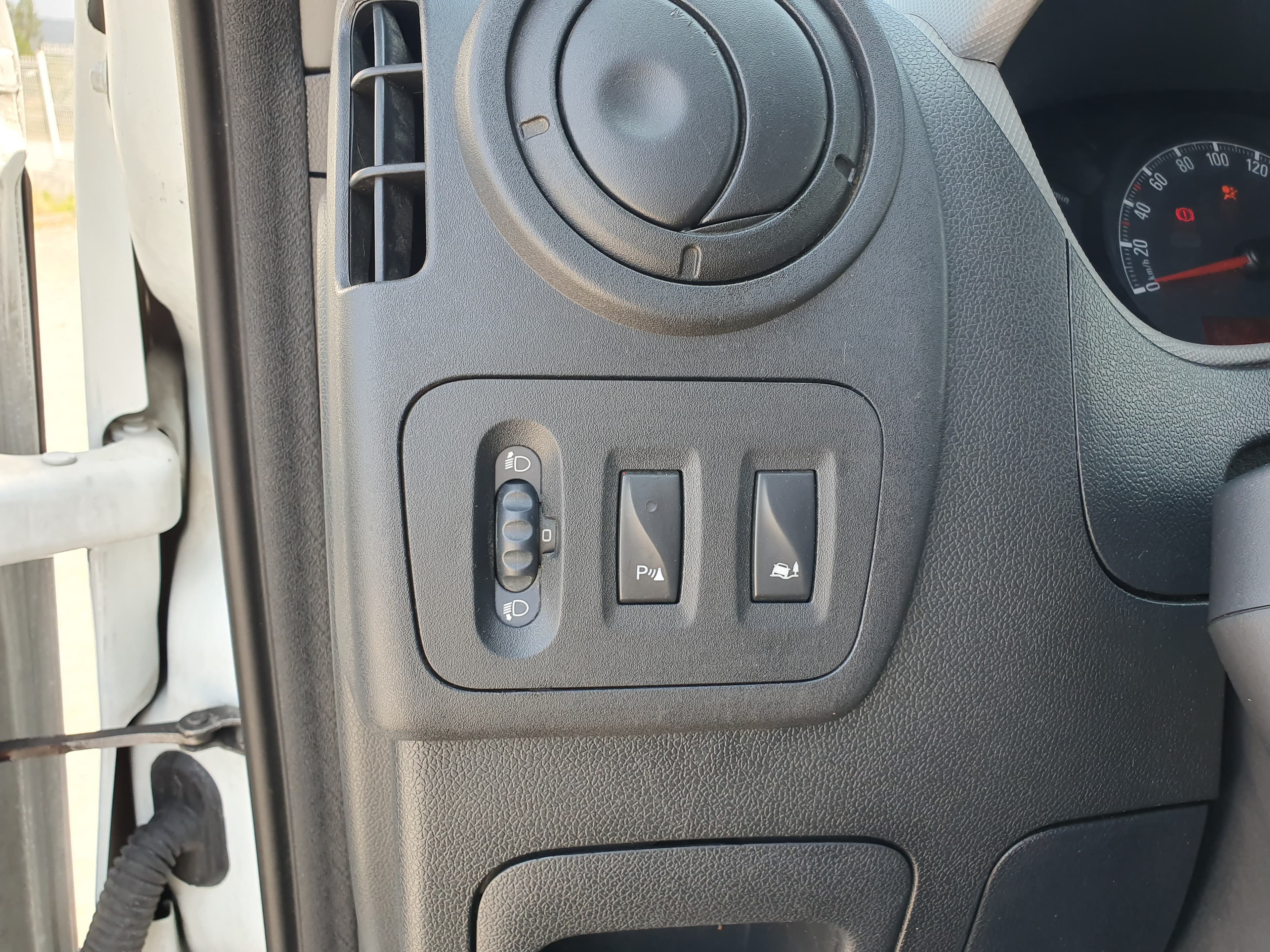 Opel Movano · Ano 2018 — image 44