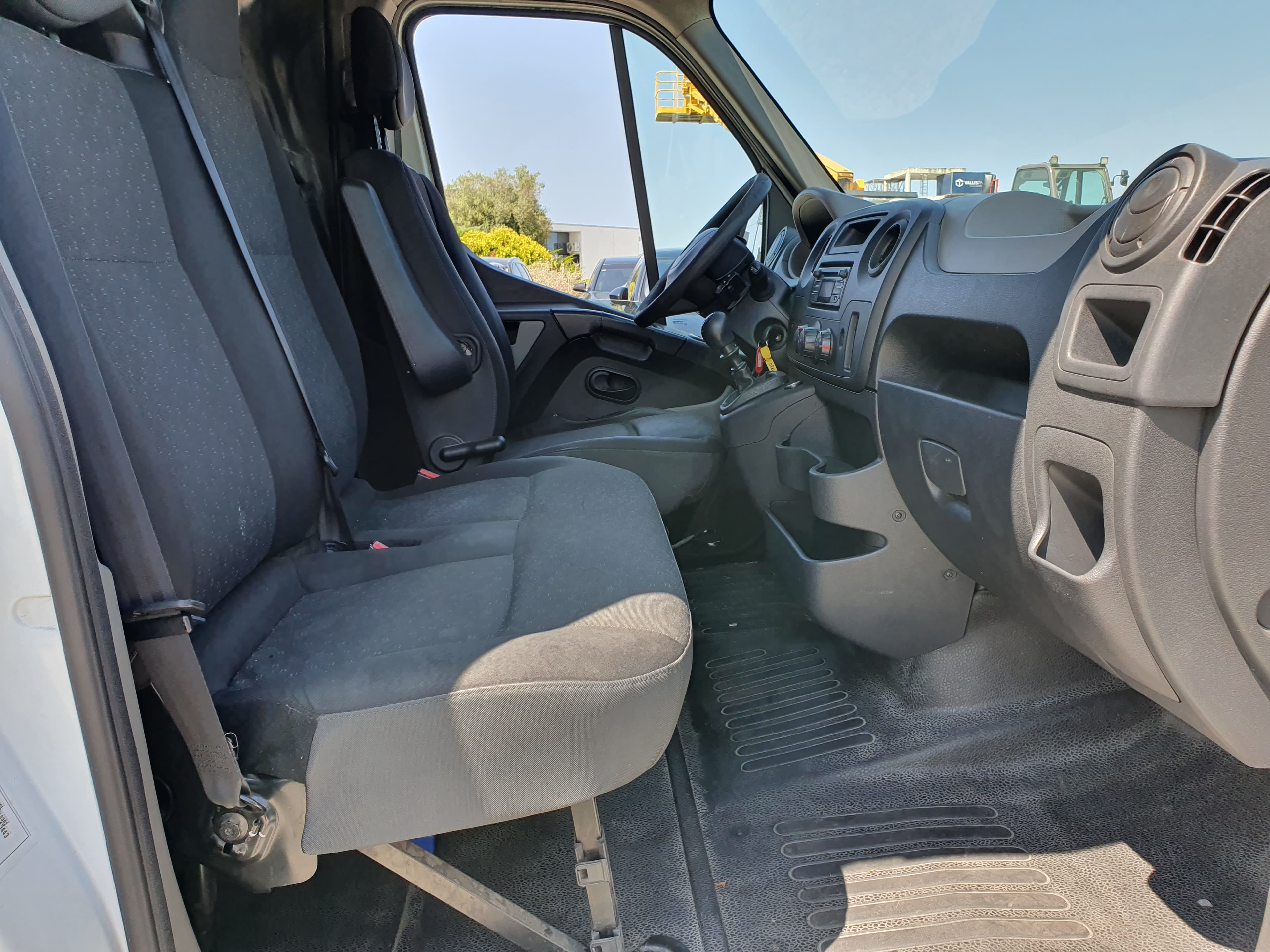 Opel Movano · Ano 2018 — image 26