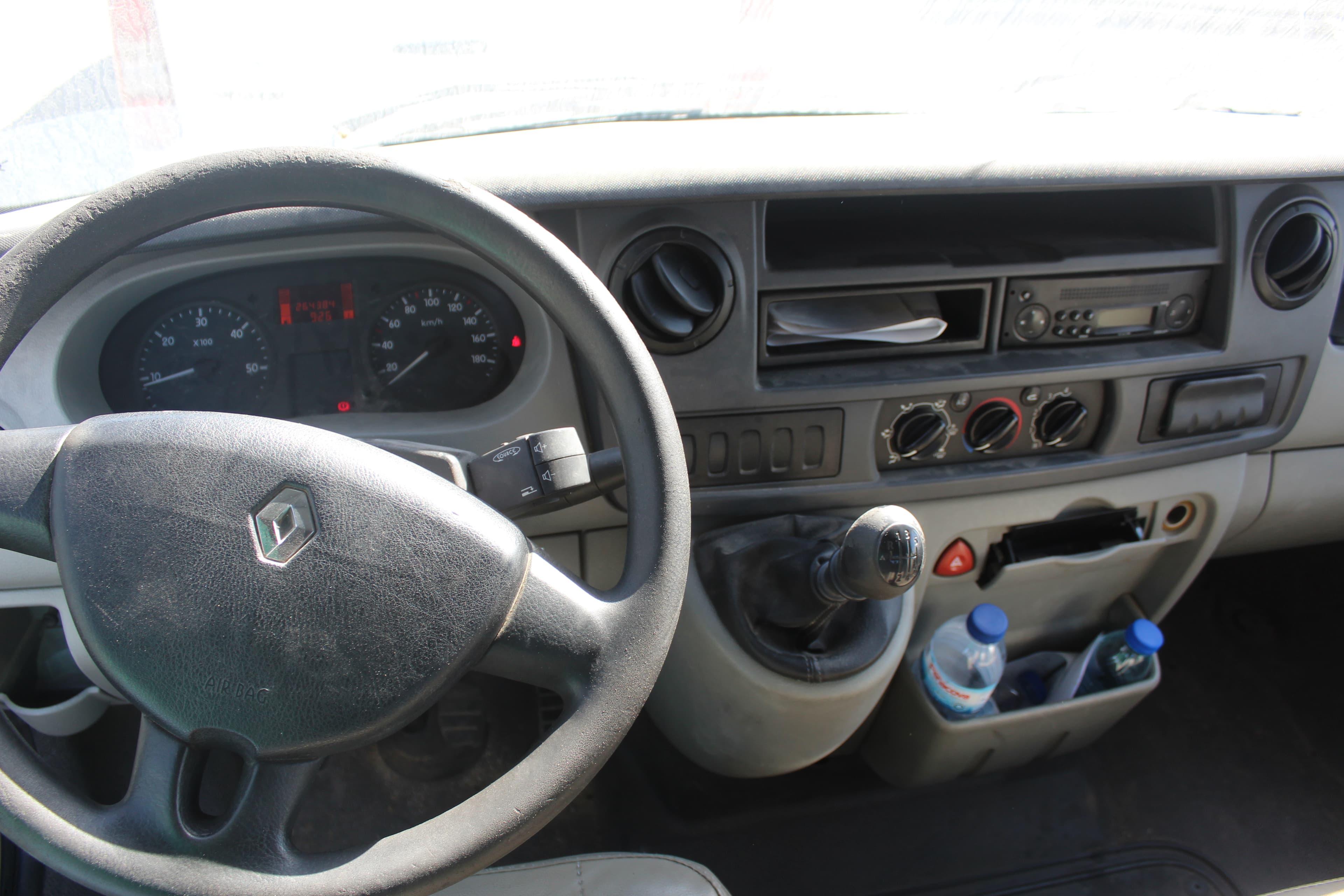 Renault Master 2.5 Dci — imagem 11