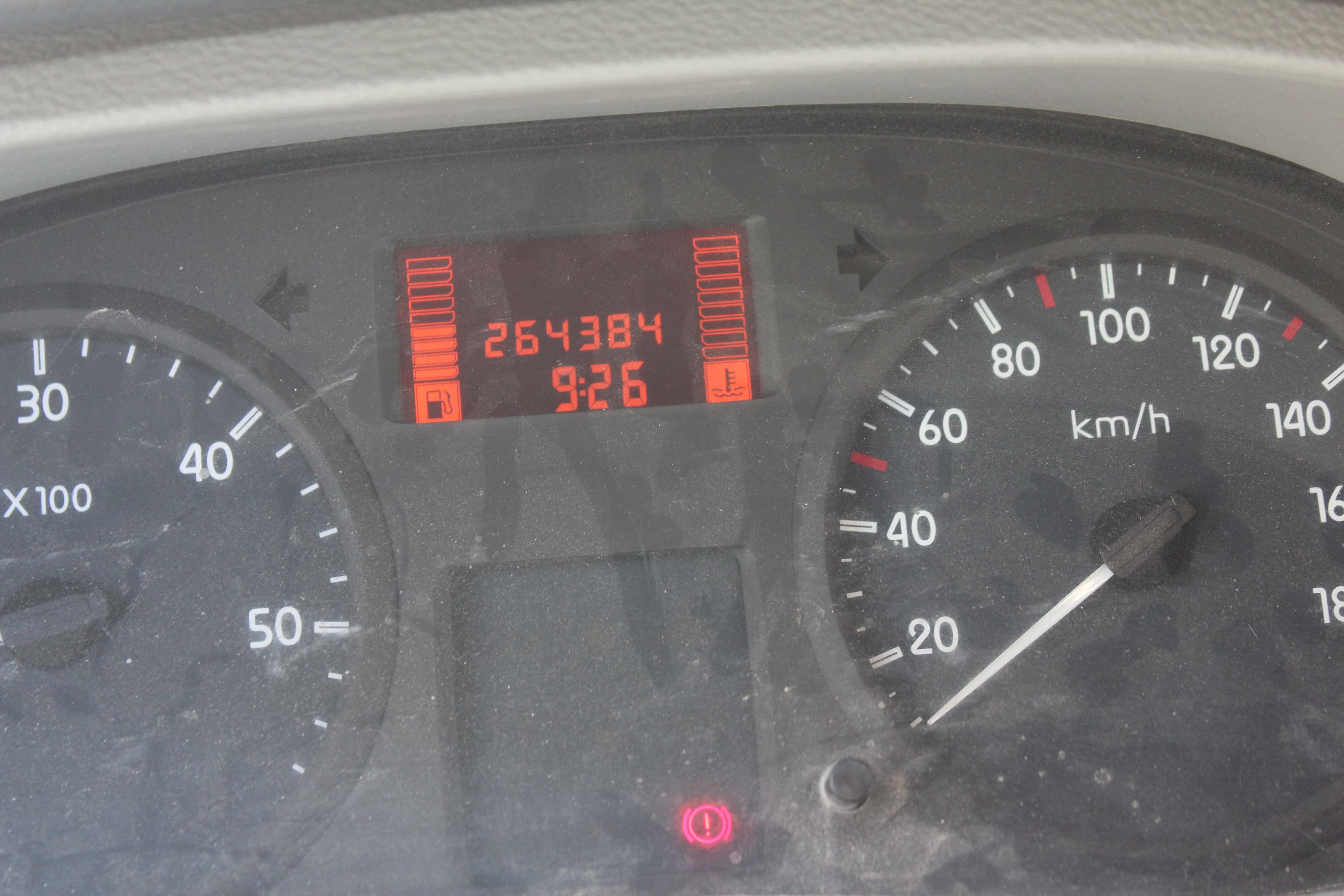 Renault Master 2.5 Dci — imagem 13