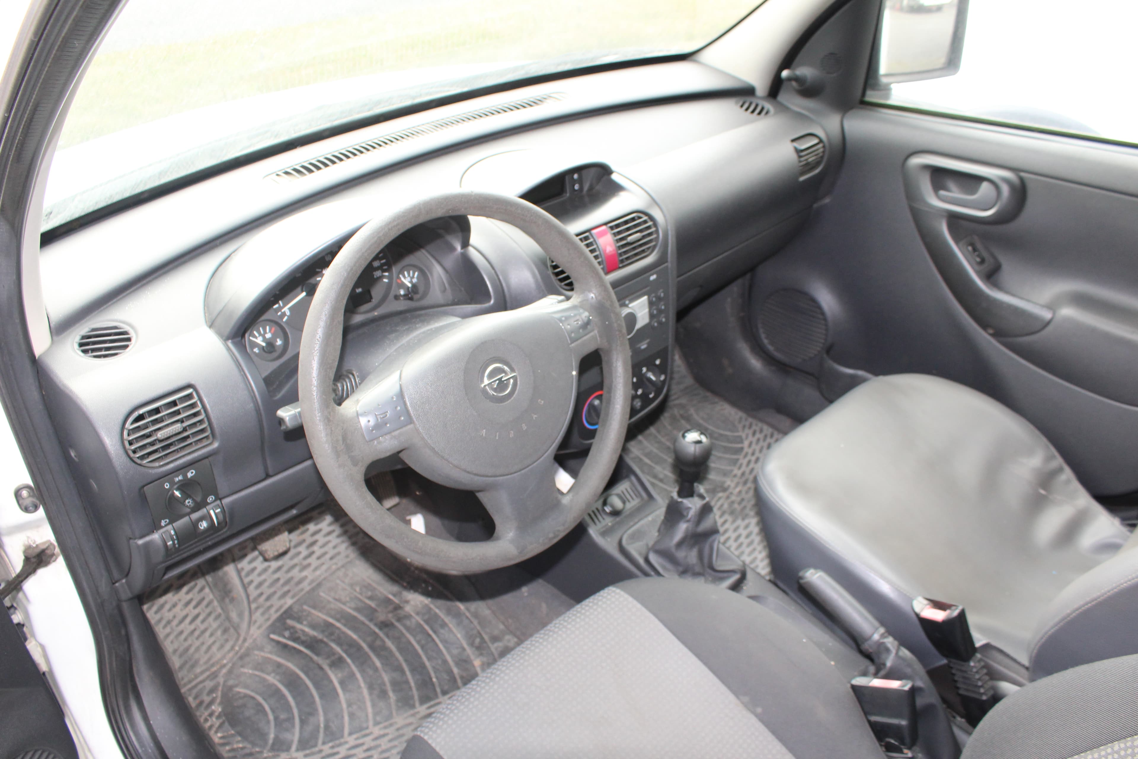 Opel Combo 1.3 Cdti Van — imagem 6