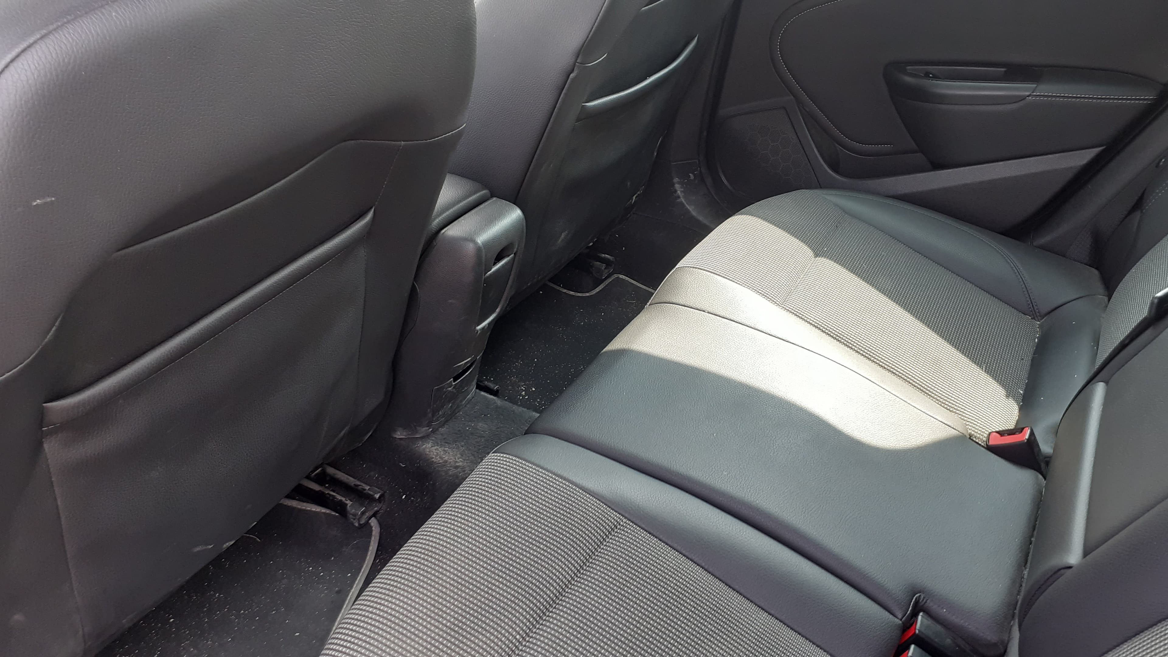 Opel Astra Cosmo Sports Tourer 1.7Cdti — imagen 11