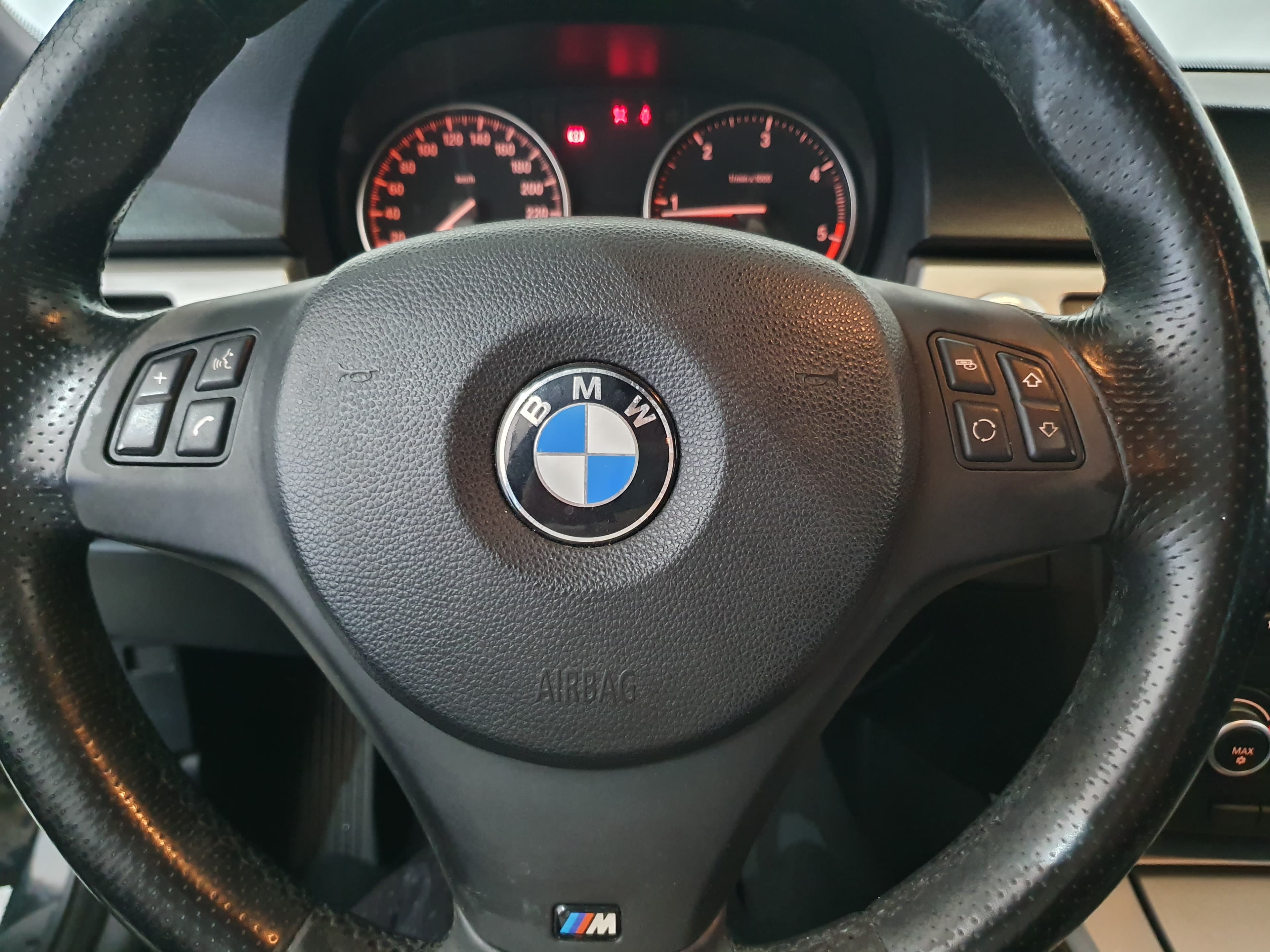 BMW 320D · Ano 2008 — imagen 36