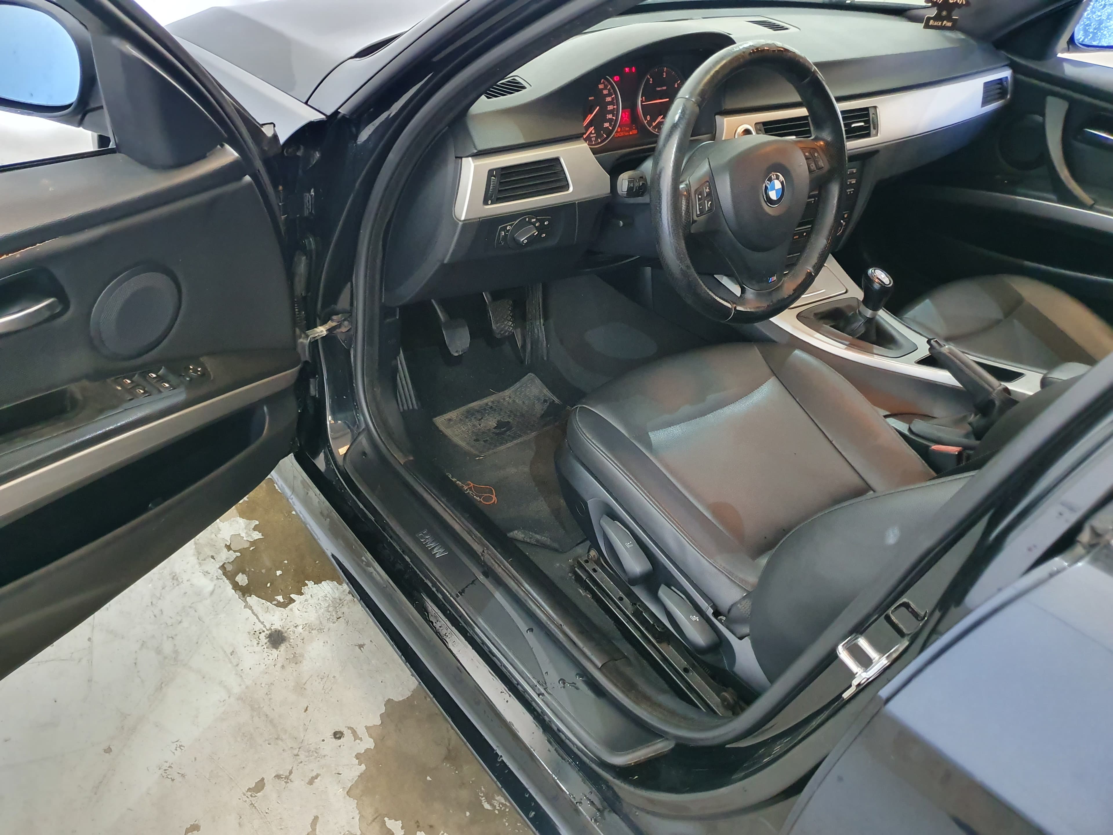 BMW 320D · Ano 2008 — imagen 28
