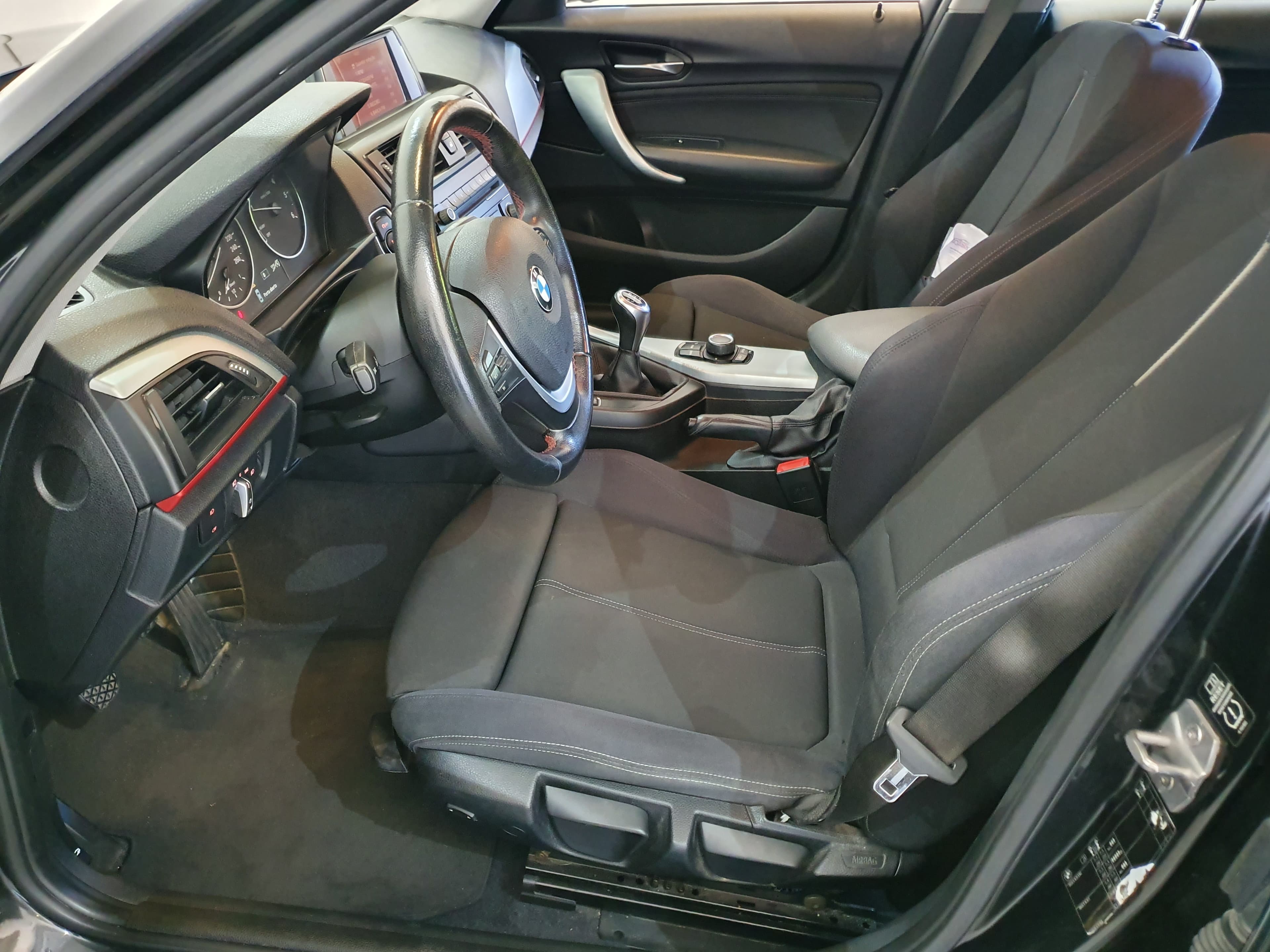 BMW 116D · Ano 2013 — imagen 38