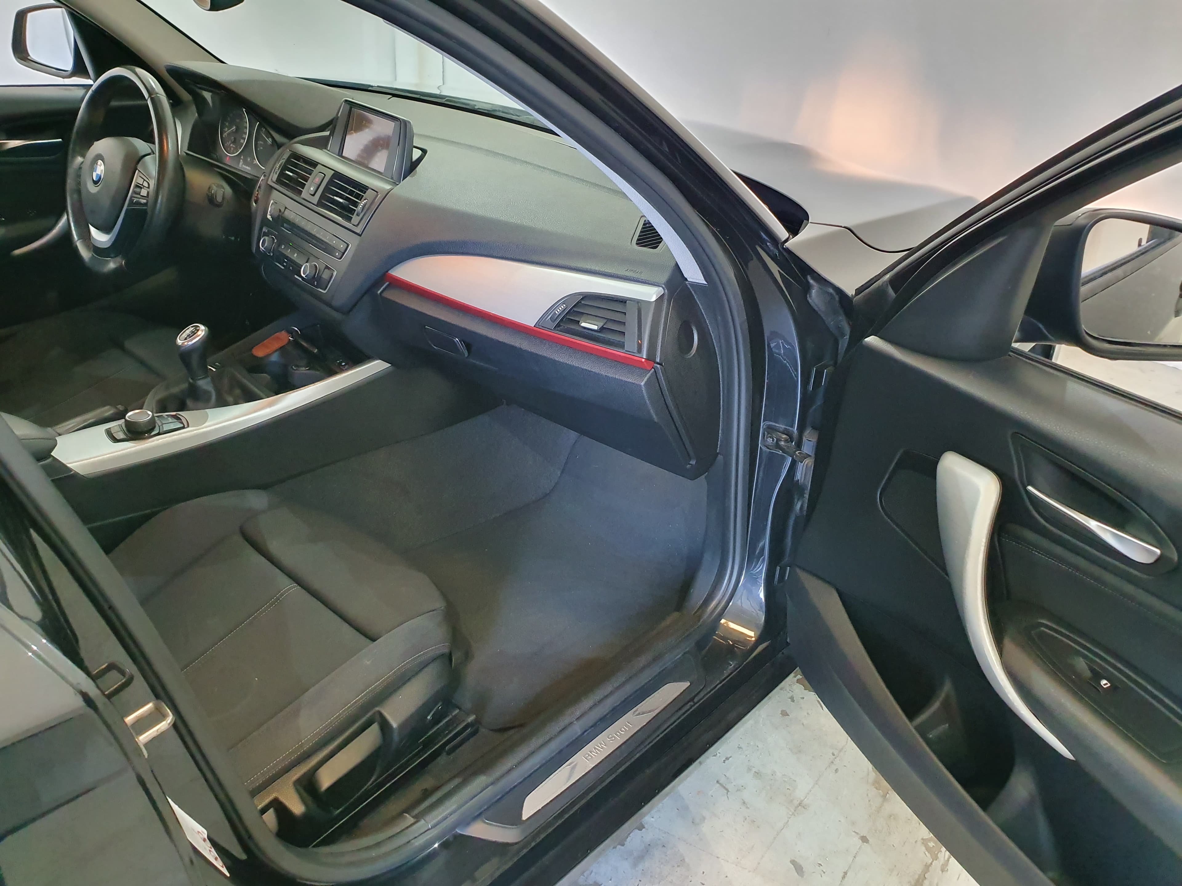 BMW 116D · Ano 2013 — imagen 25