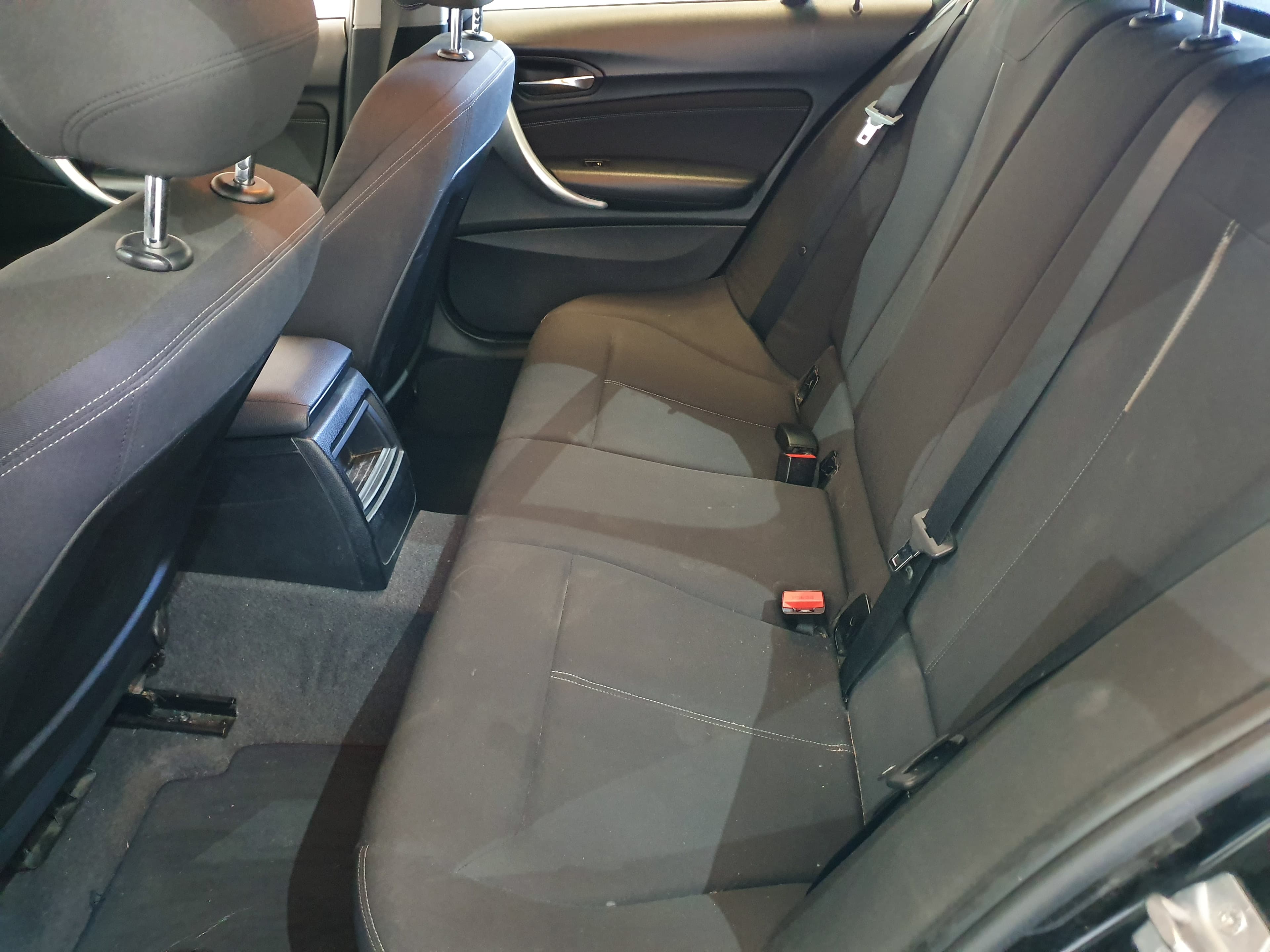 BMW 116D · Ano 2013 — imagen 36