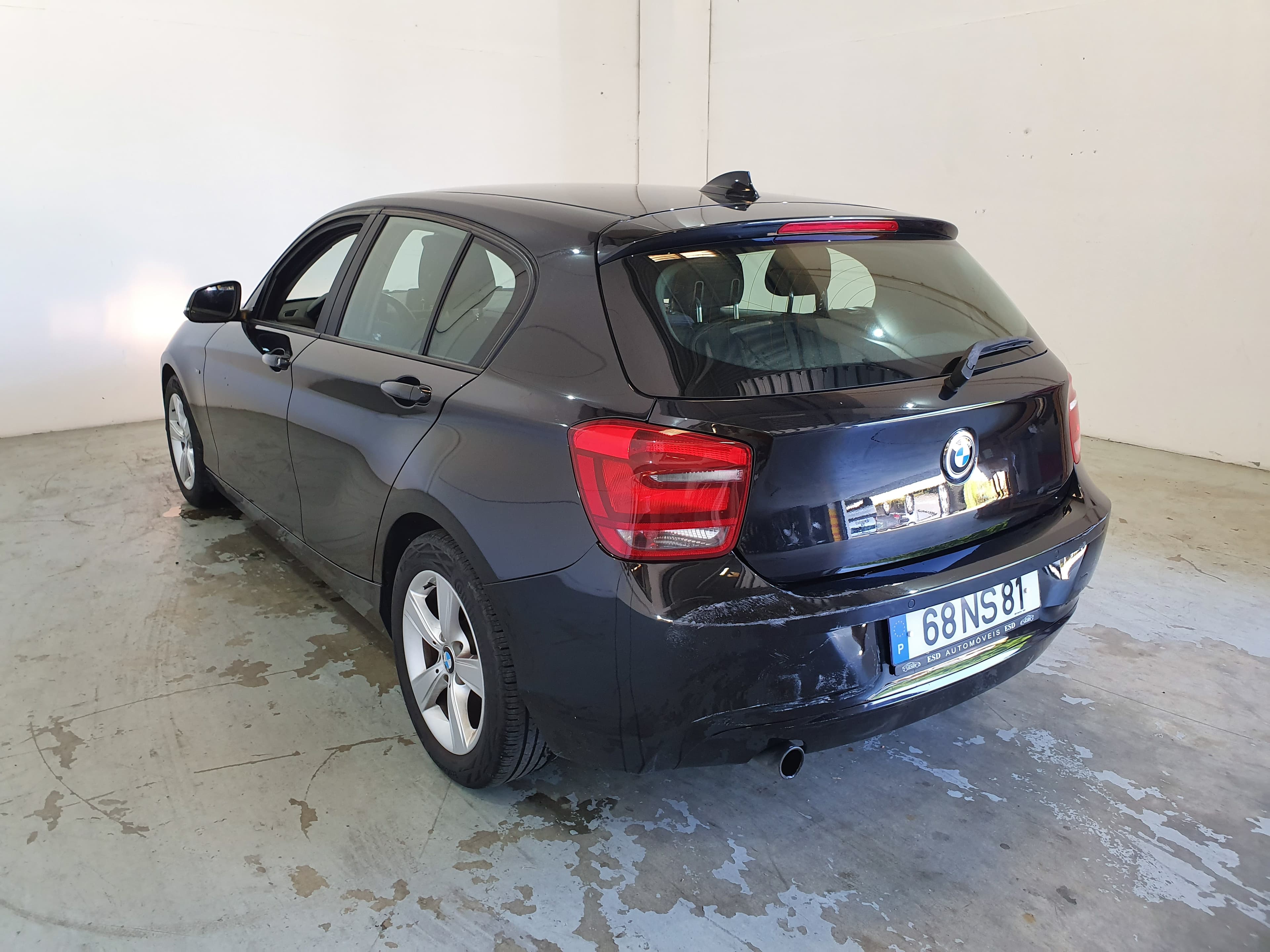 BMW 116D · Ano 2013 — imagen 8