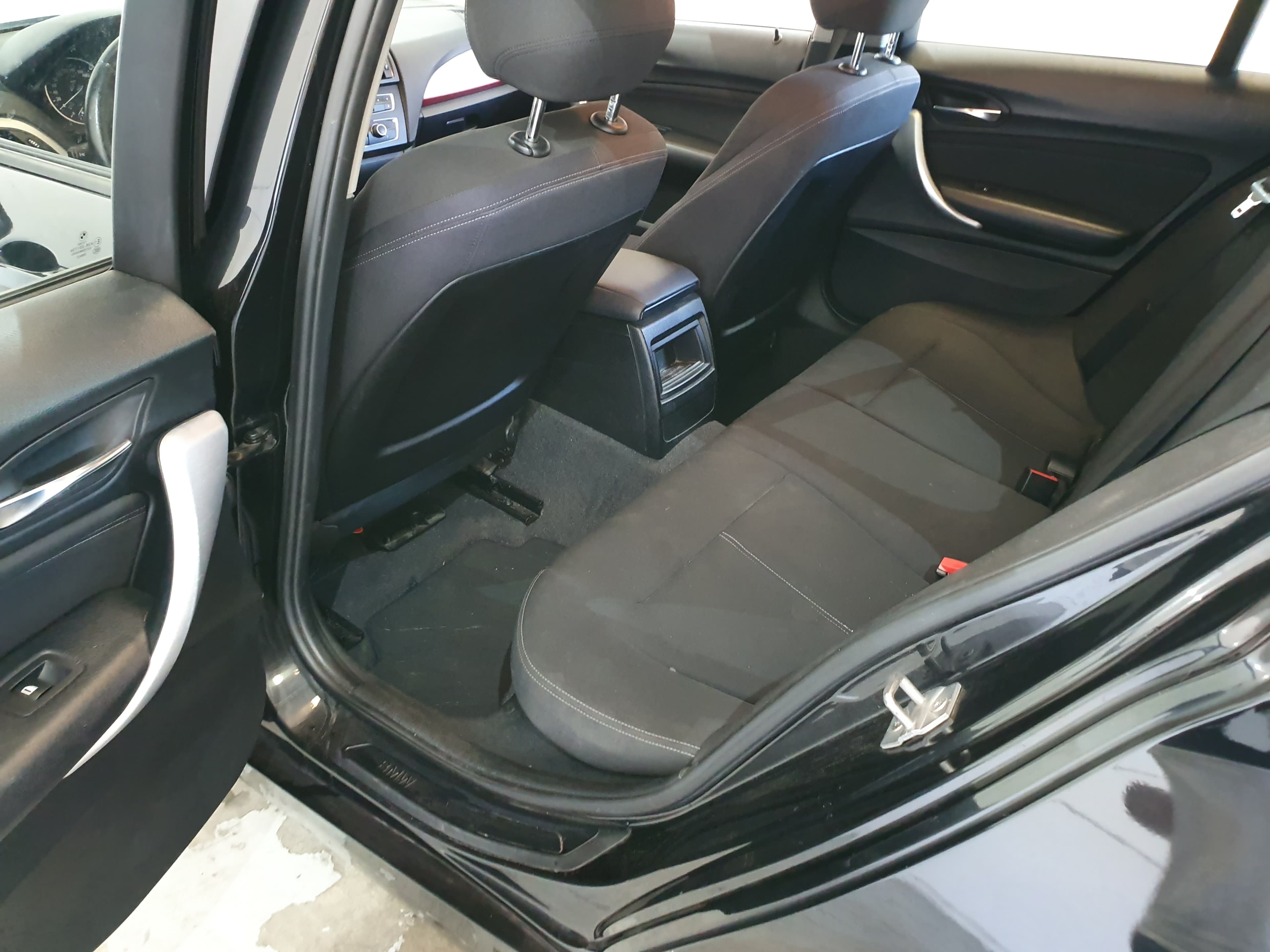 BMW 116D · Ano 2013 — imagen 34