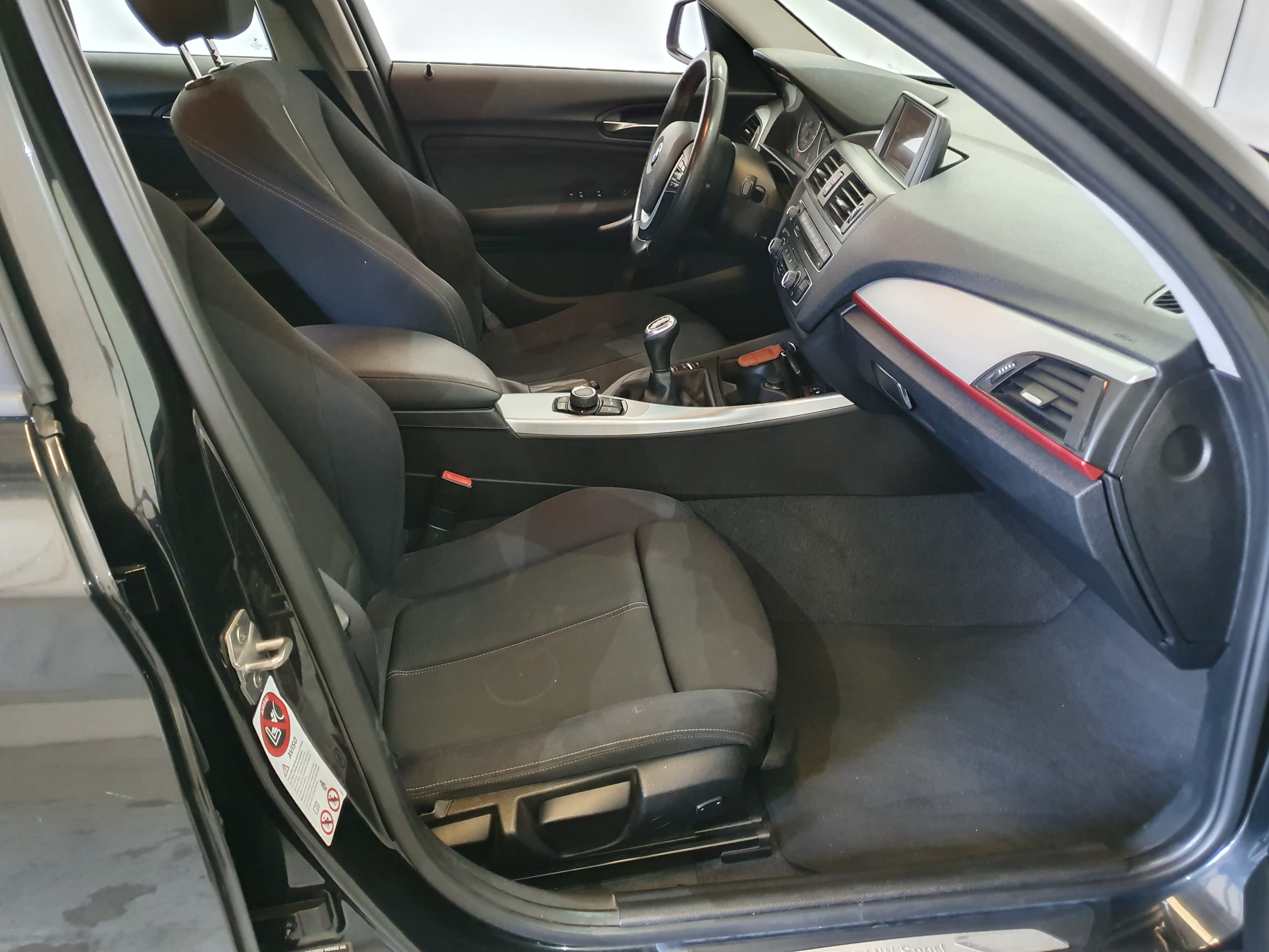 BMW 116D · Ano 2013 — imagen 28