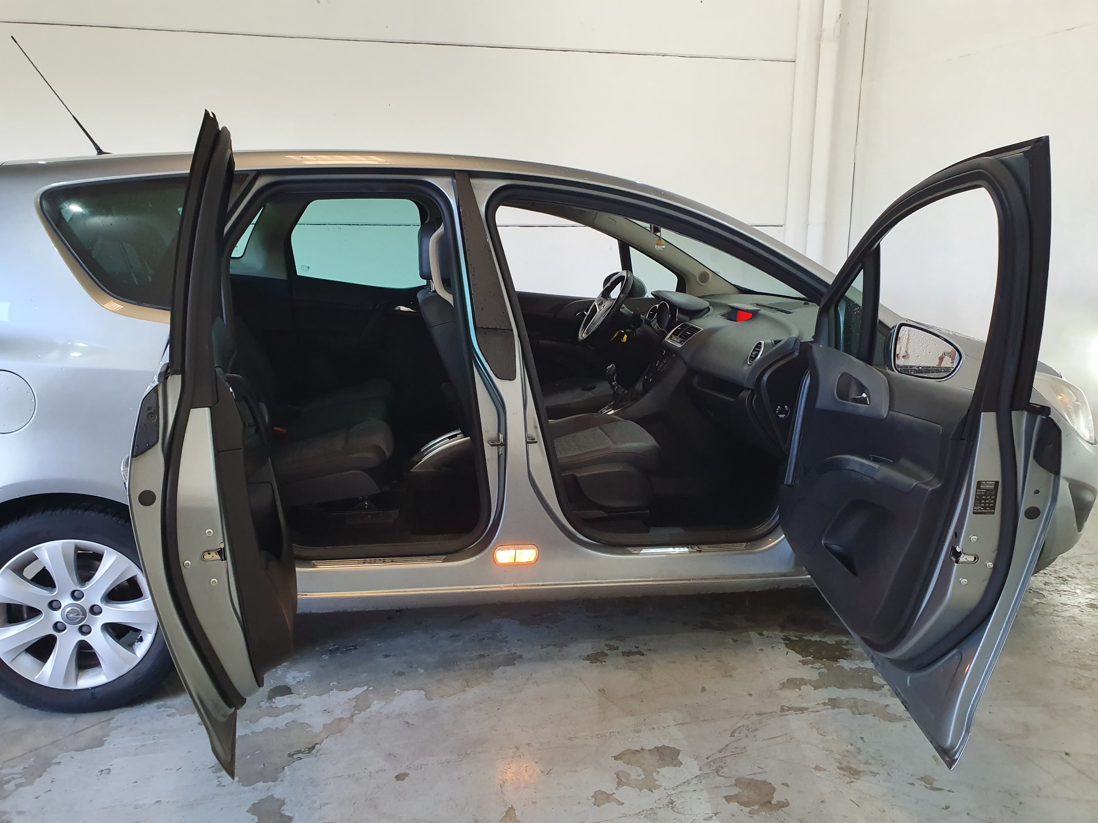 Opel Meriva · Ano 2012 — imagem 23