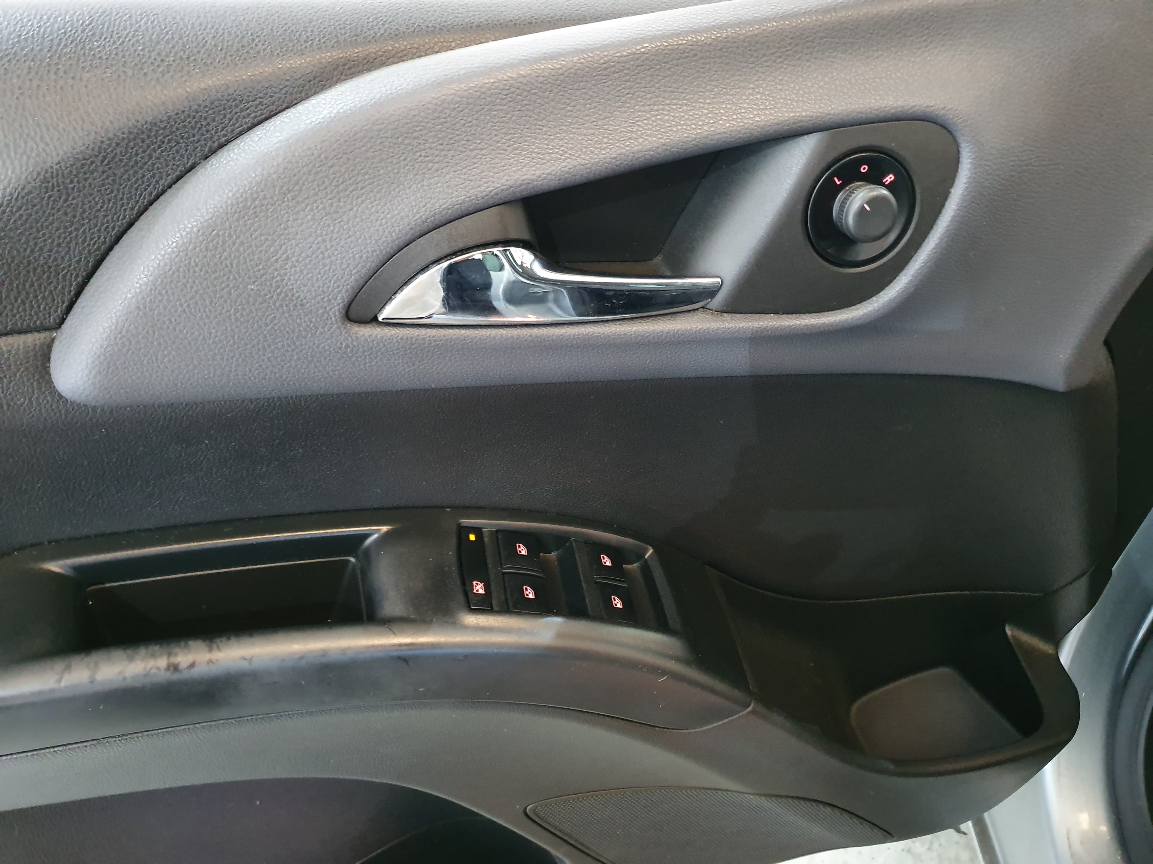 Opel Meriva · Ano 2012 — imagem 30