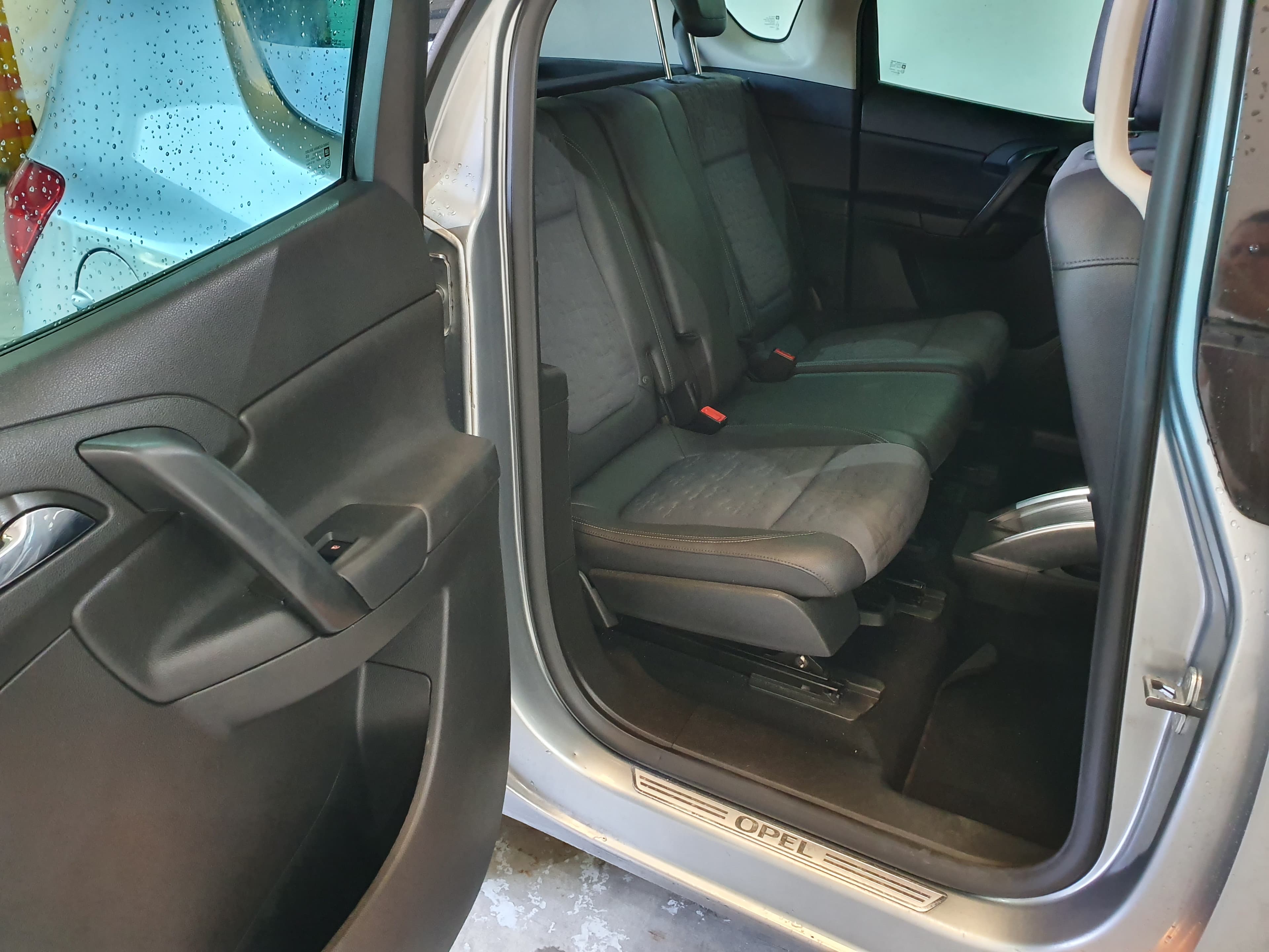 Opel Meriva · Ano 2012 — imagem 24