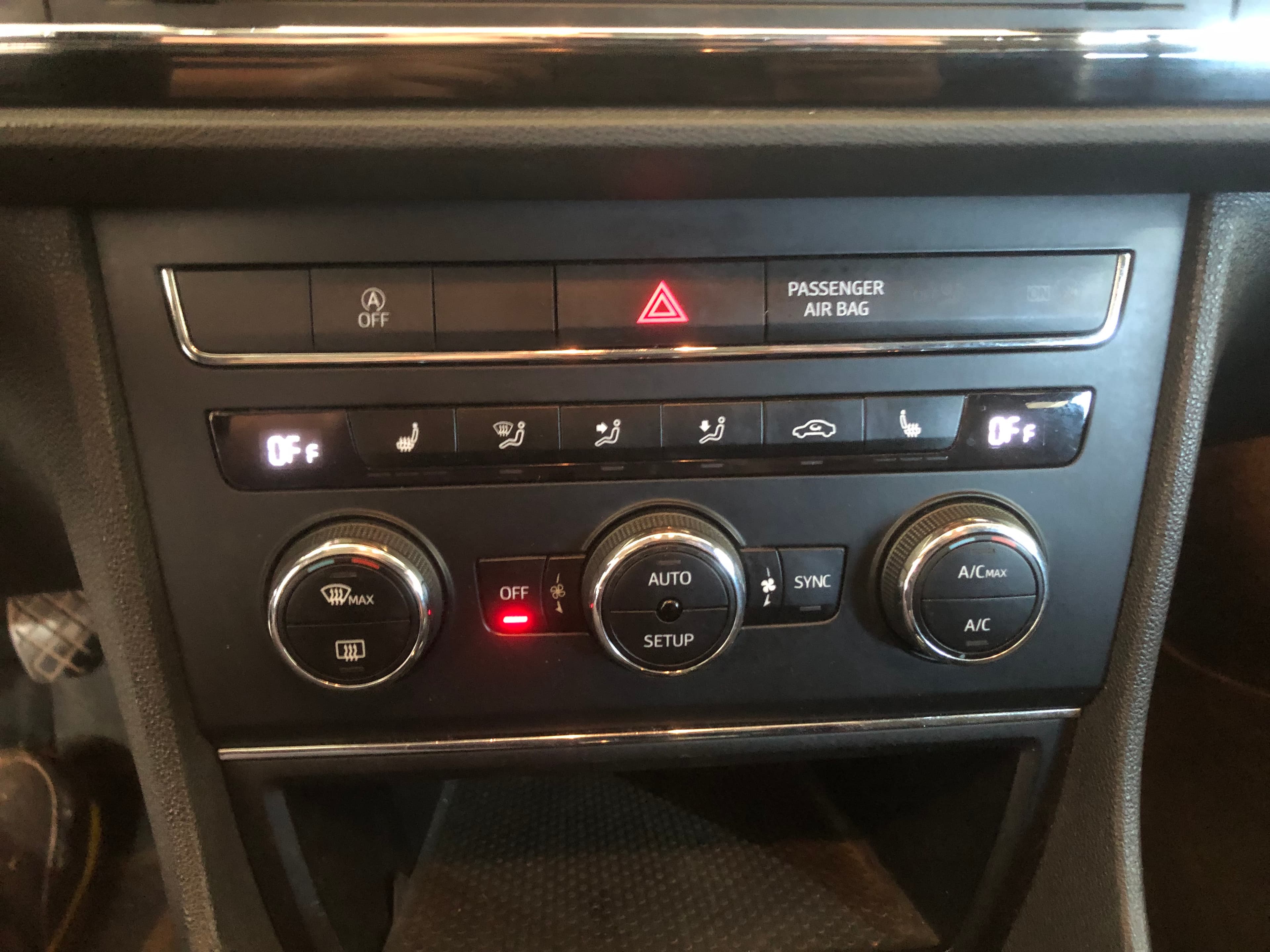 Seat Leon TDI · Ano 2014 — imagem 36