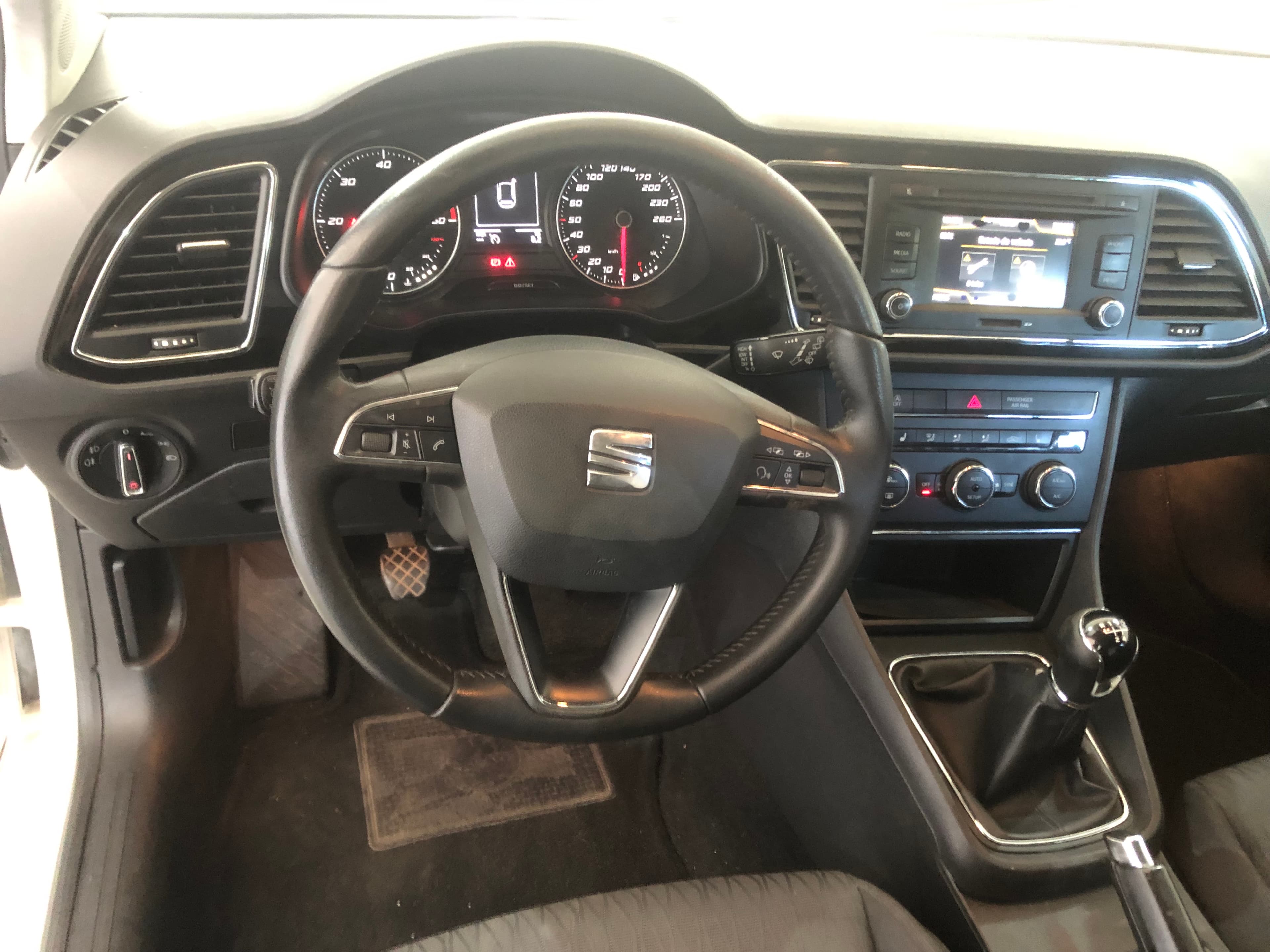 Seat Leon TDI · Ano 2014 — imagem 29