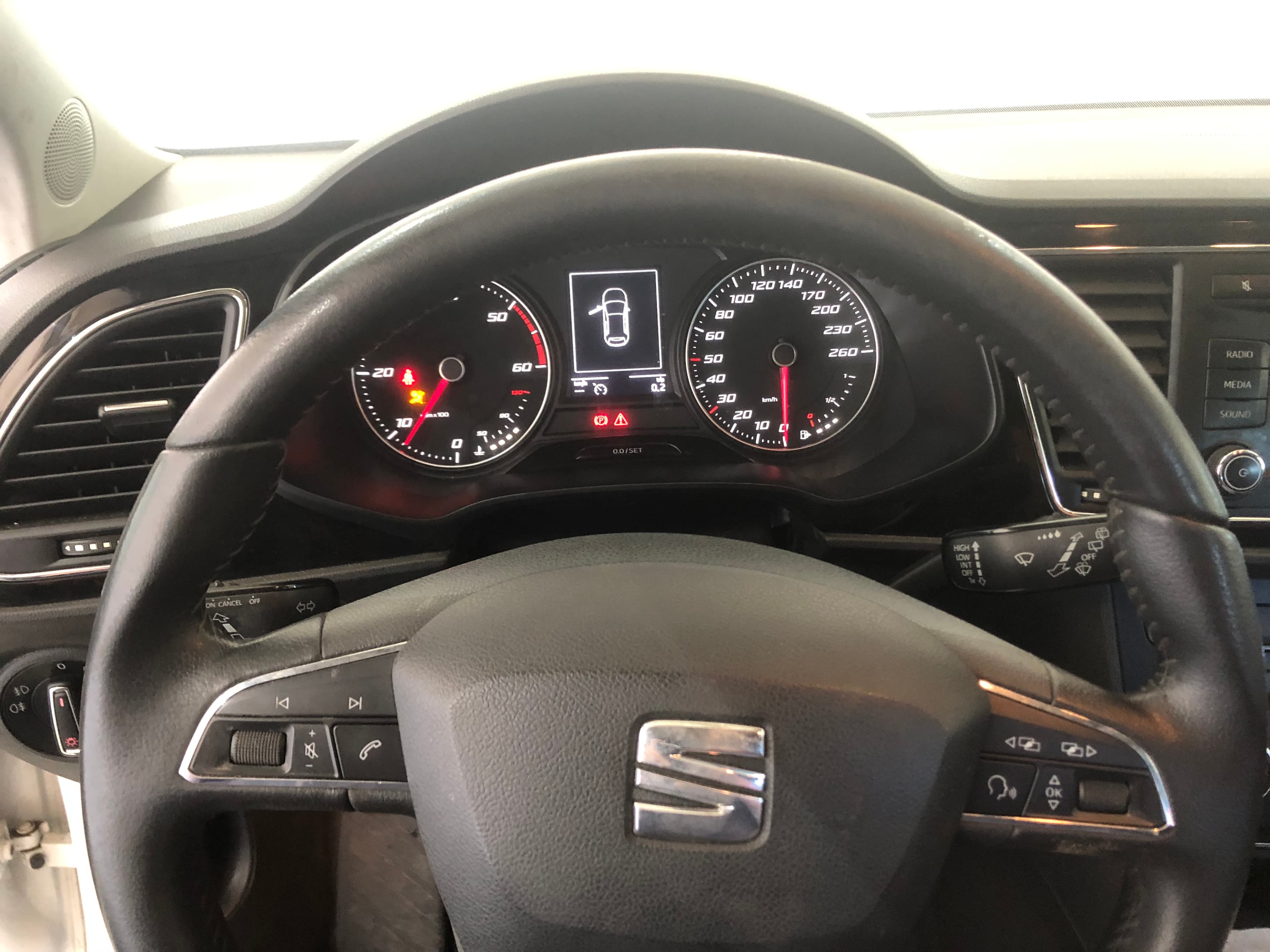 Seat Leon TDI · Ano 2014 — imagem 27