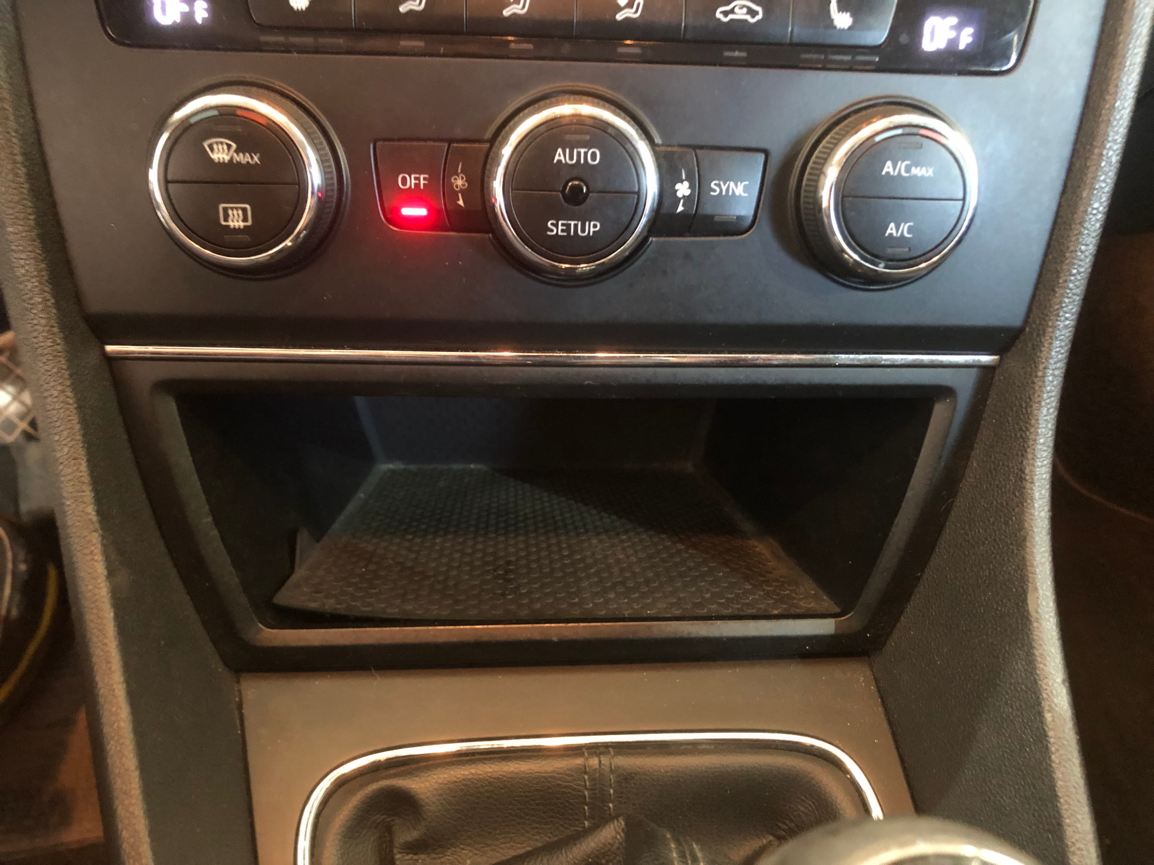 Seat Leon TDI · Ano 2014 — imagem 35